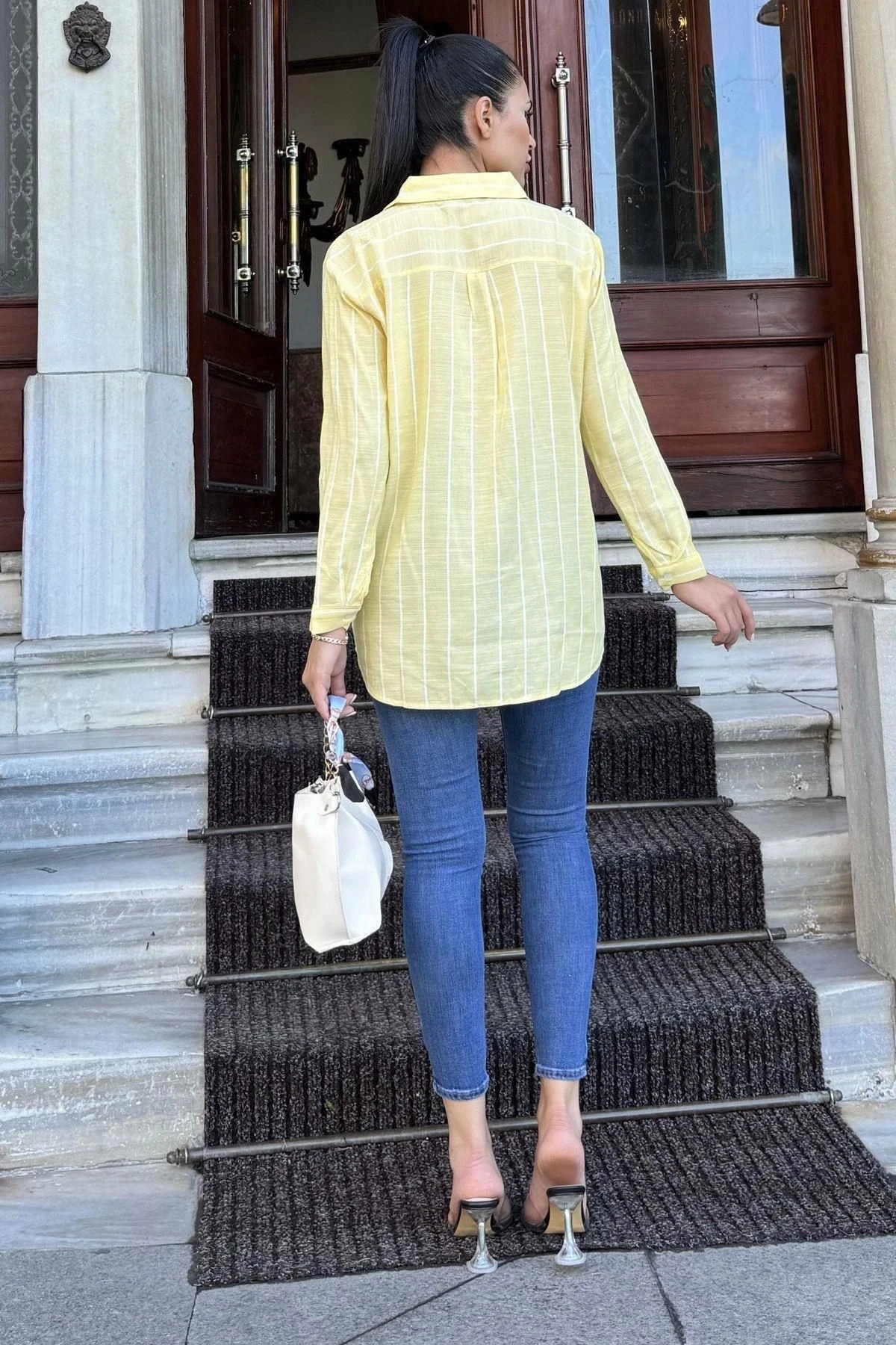 Kadın Sarı Çizgili Desen, Terletmez, Dokulu İthal Kumaş, Salaş Kesim, Dökümlü Gömlek