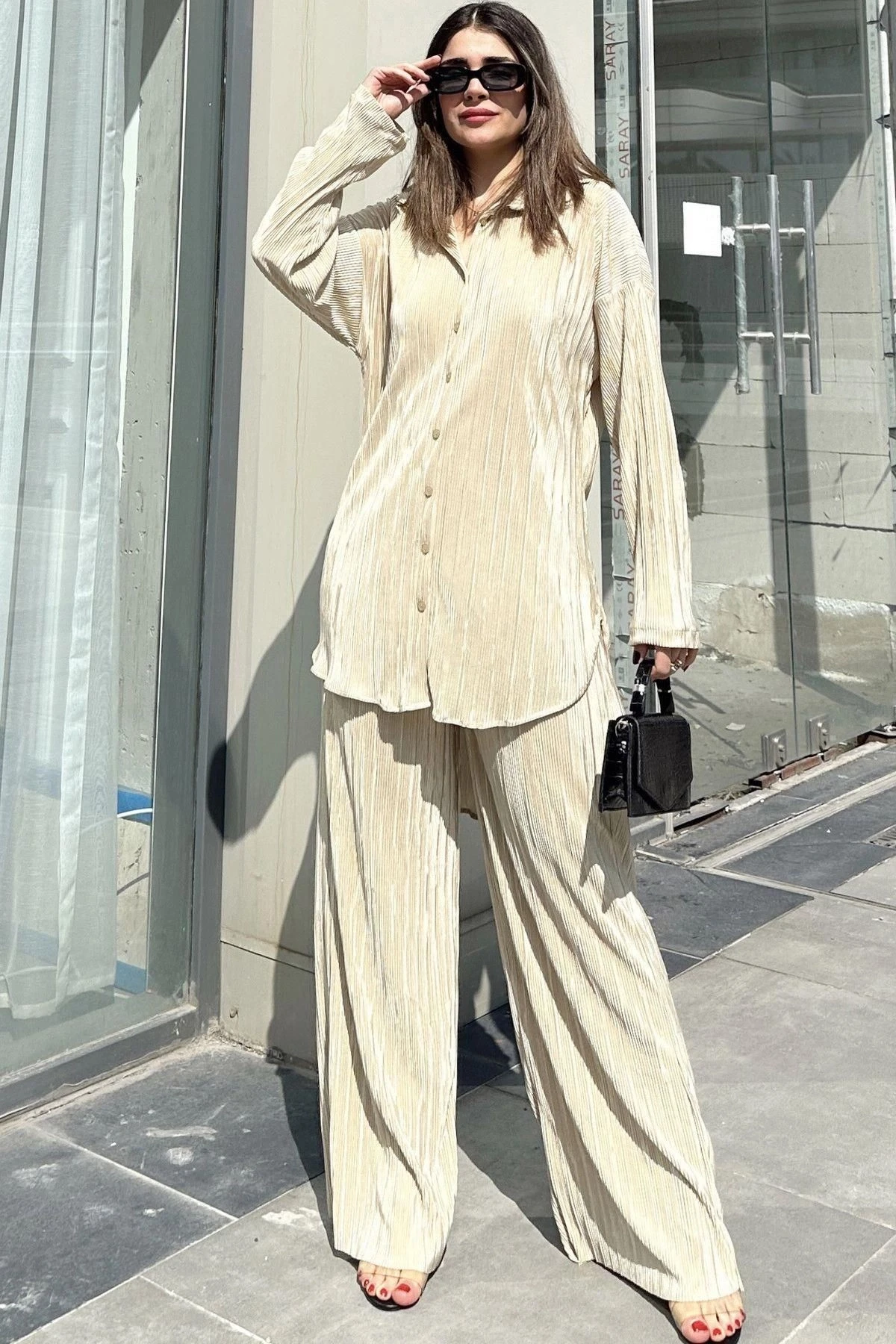 Kadın Sarı Uzun Tunik Gömlek & Beli Lastikli, Bol Paça Pantolon - Salaş Bürümcük Takım