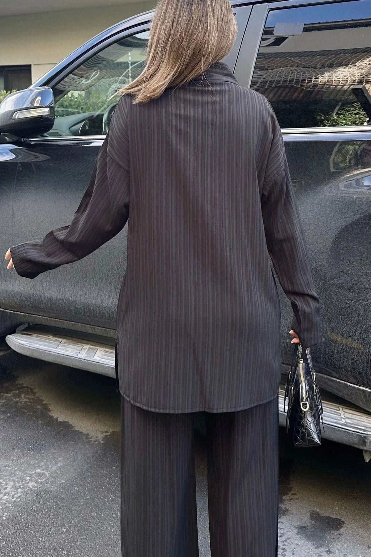 Kadın siyah Gofre Kumaş, Çift Cepli Gömlek & Bol Paça Pantolon - Salaş Alt & Üst Takım