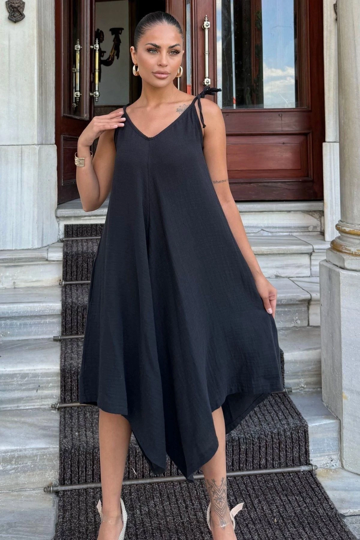 Kadın Siyah İthal Müslin Kumaş, İp Askılı, Asimetrik Kesim, Terletmez, Salaş Tulum