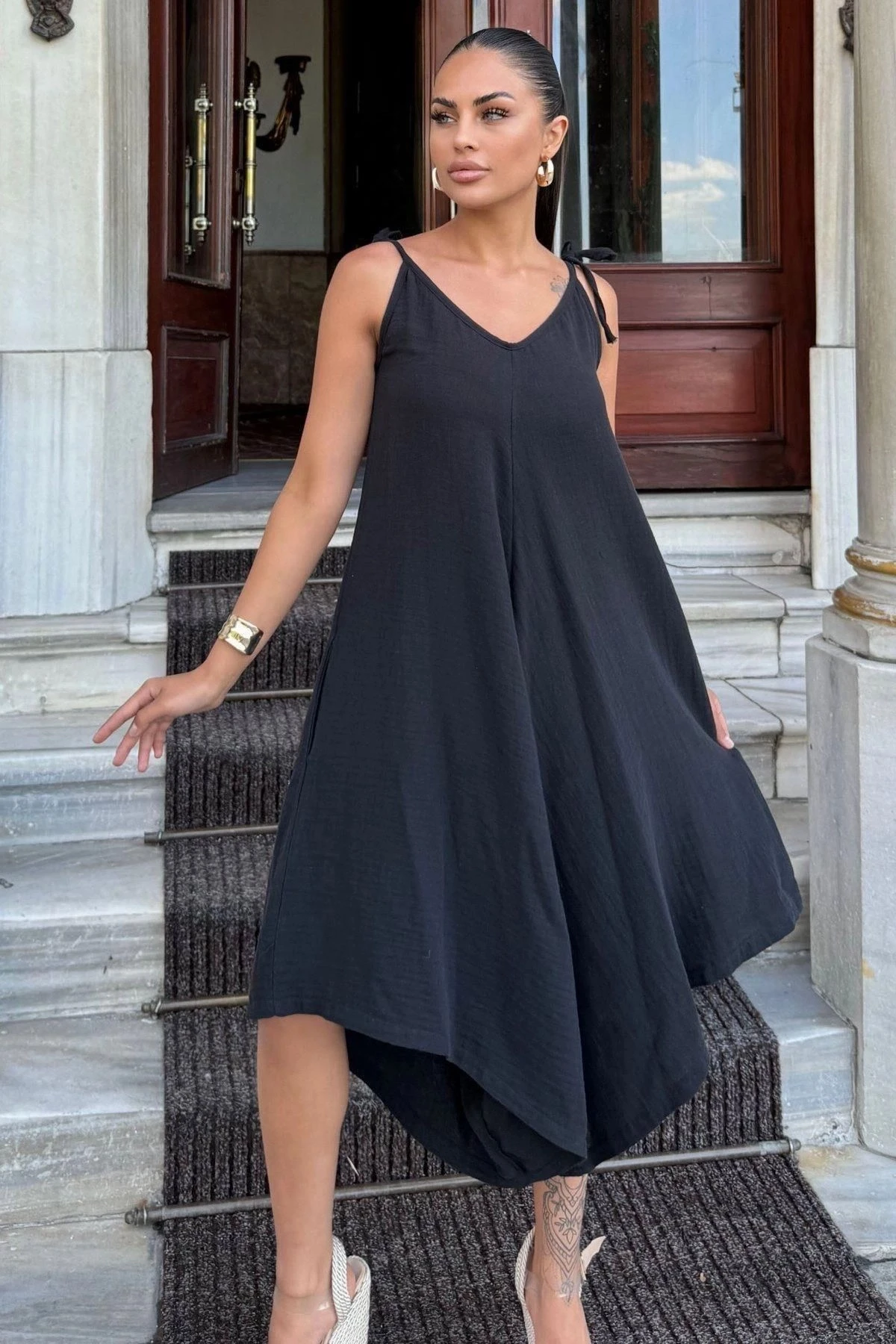 Kadın Siyah İthal Müslin Kumaş, İp Askılı, Asimetrik Kesim, Terletmez, Salaş Tulum