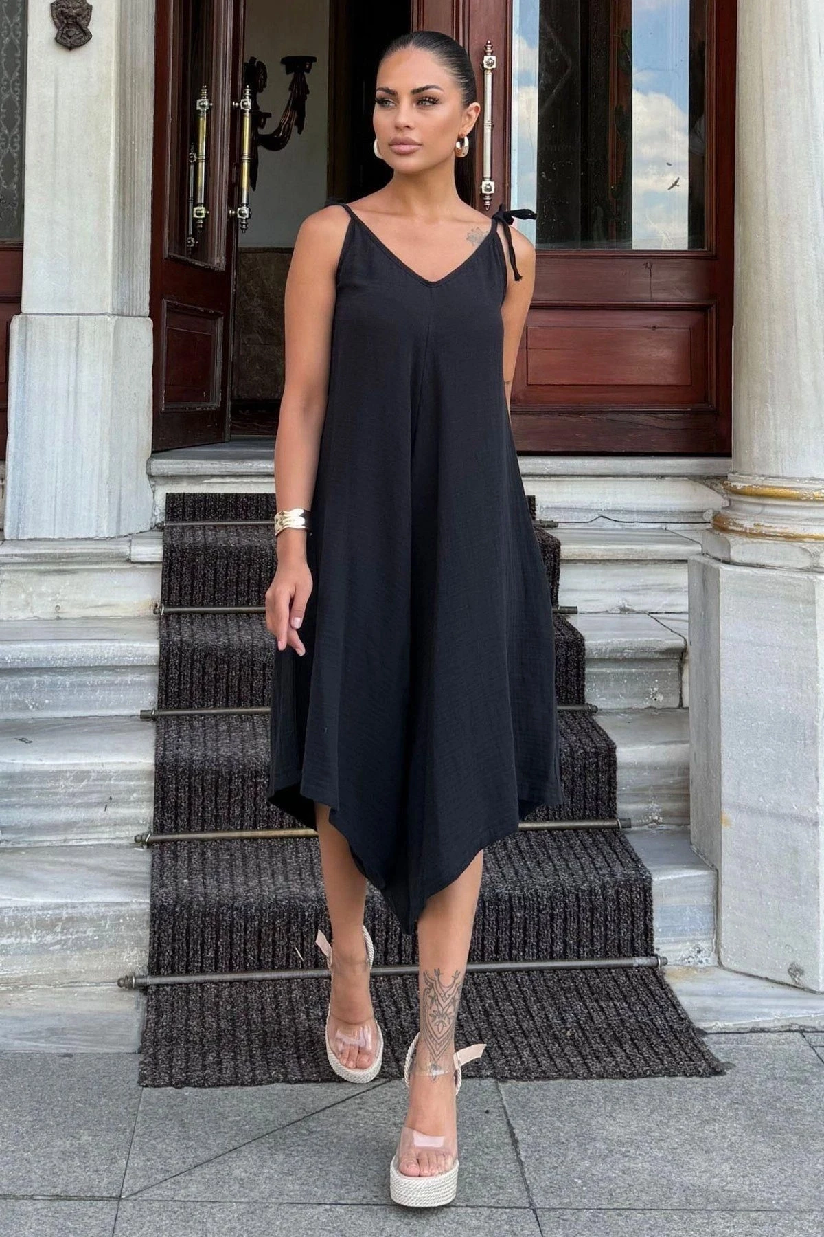 Kadın Siyah İthal Müslin Kumaş, İp Askılı, Asimetrik Kesim, Terletmez, Salaş Tulum