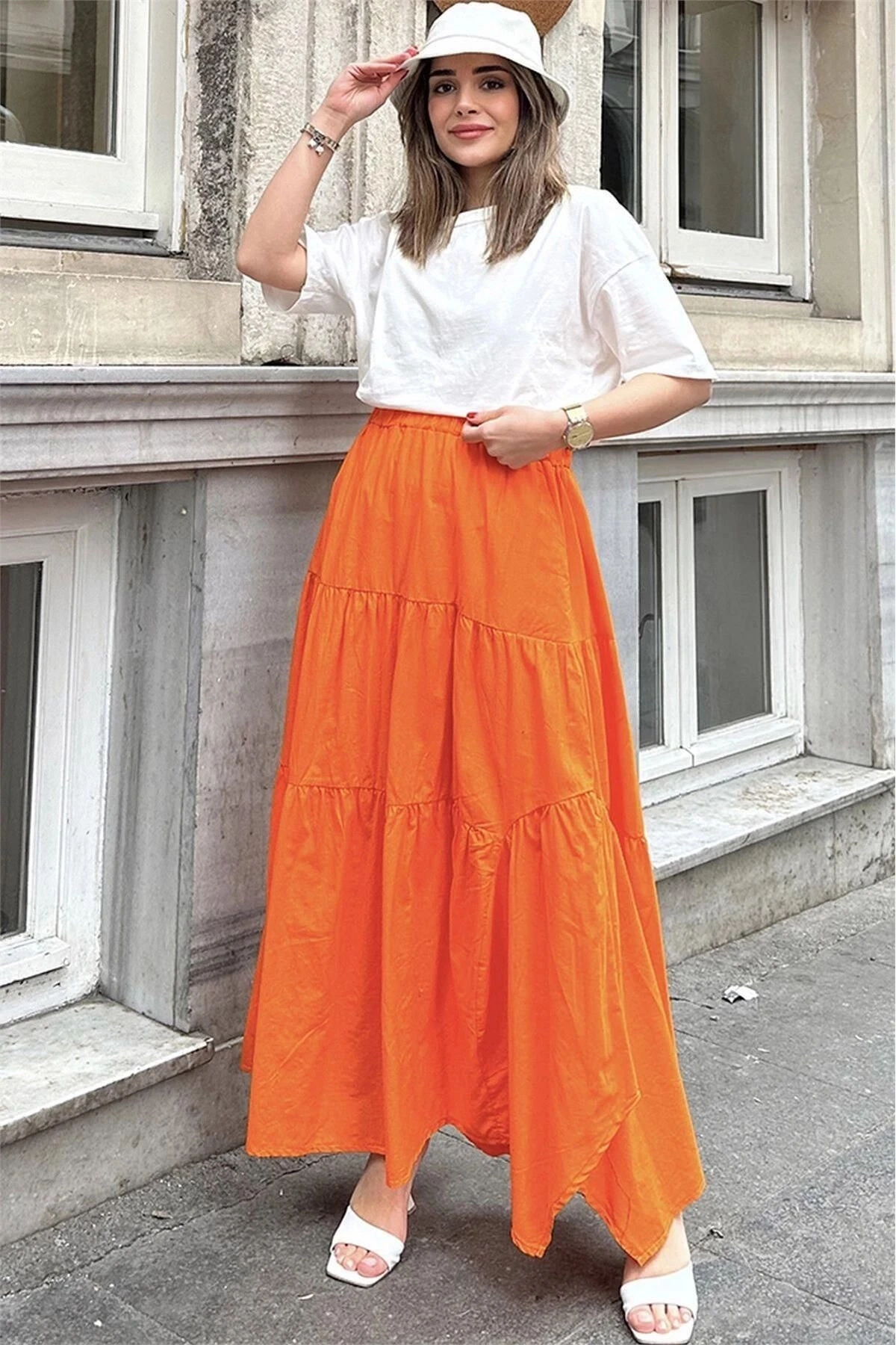 Kadın Turuncu Asimetrik Kesim, Beli Lastikli, Fırfırlı Kat Kumaş, Uzun Pamuklu Etek