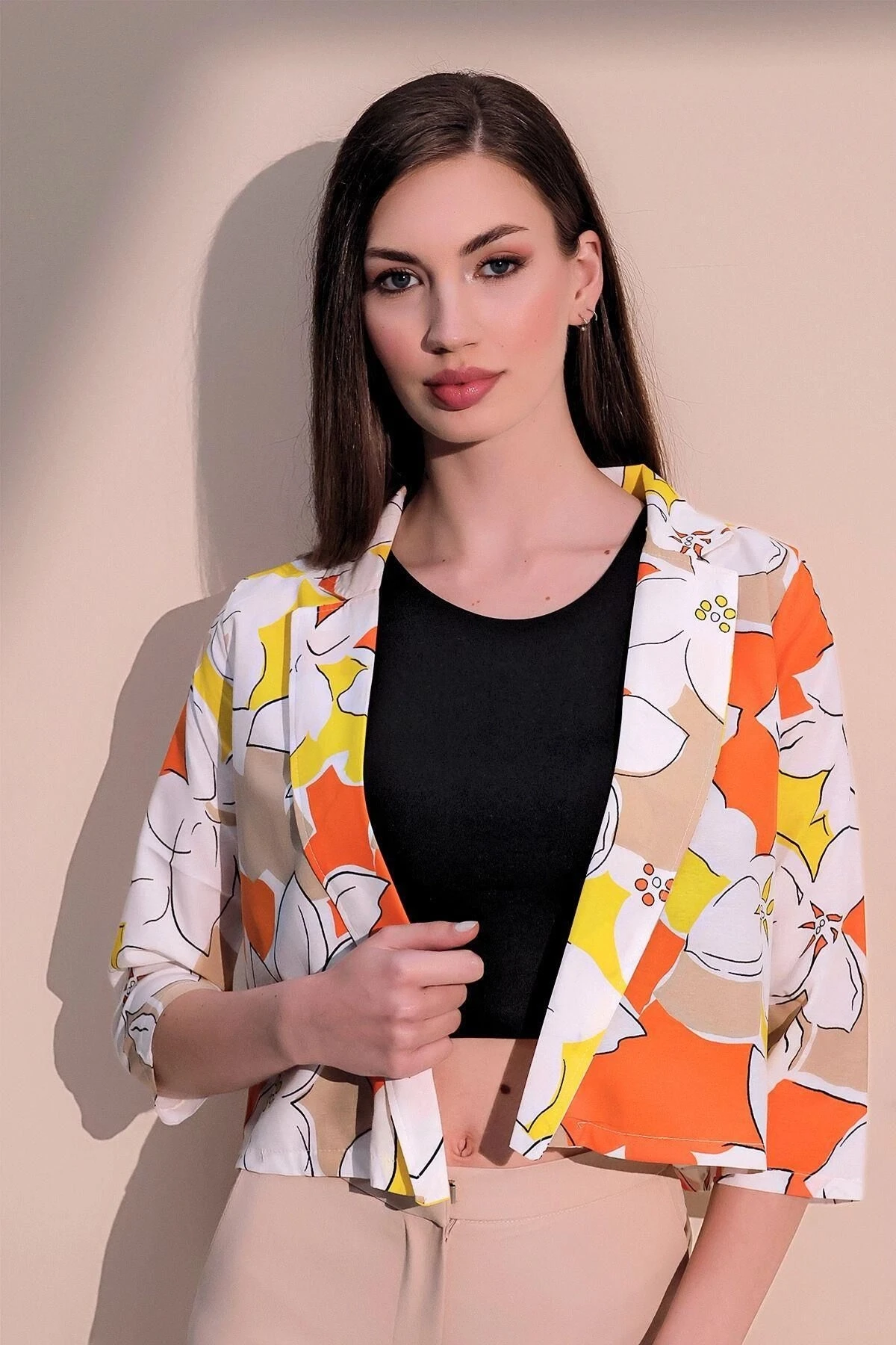 Kadın Turuncu Şık Desenli Poplin Crop Ceket