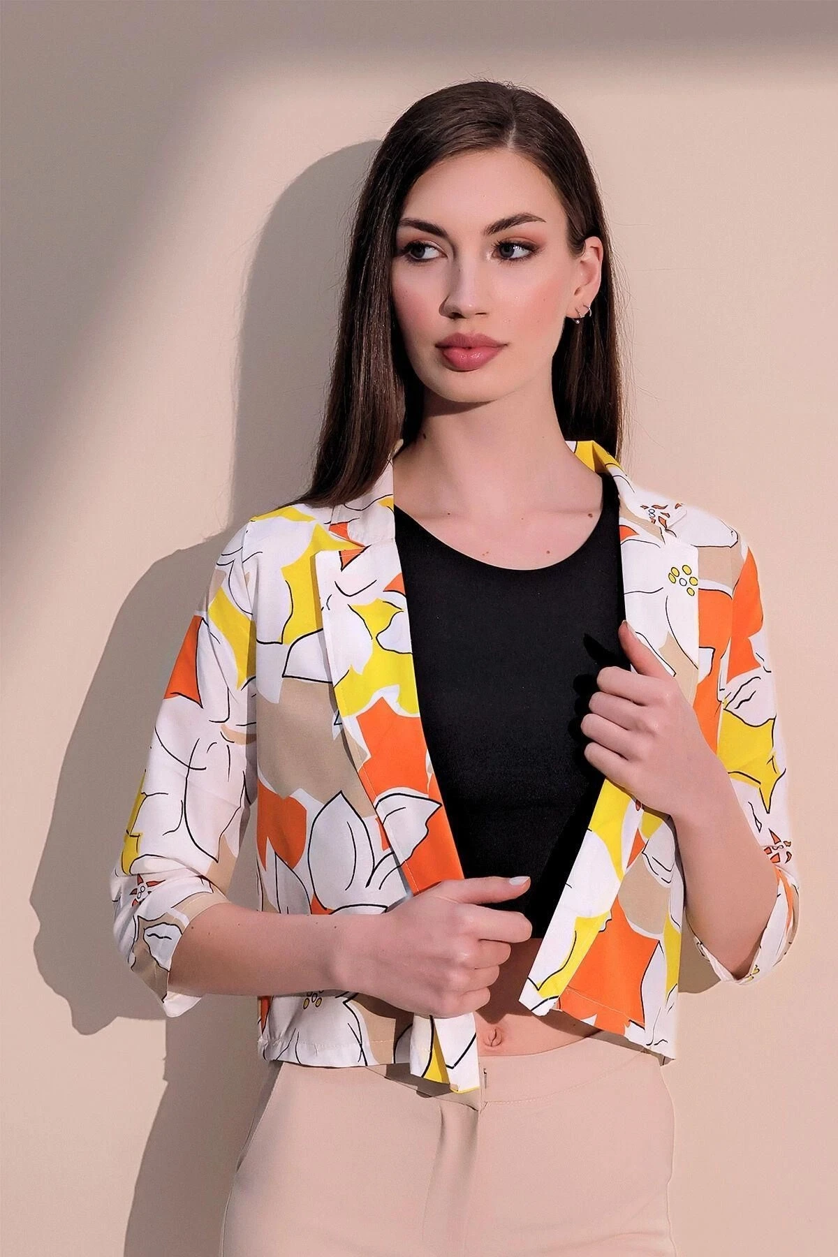 Kadın Turuncu Şık Desenli Poplin Crop Ceket