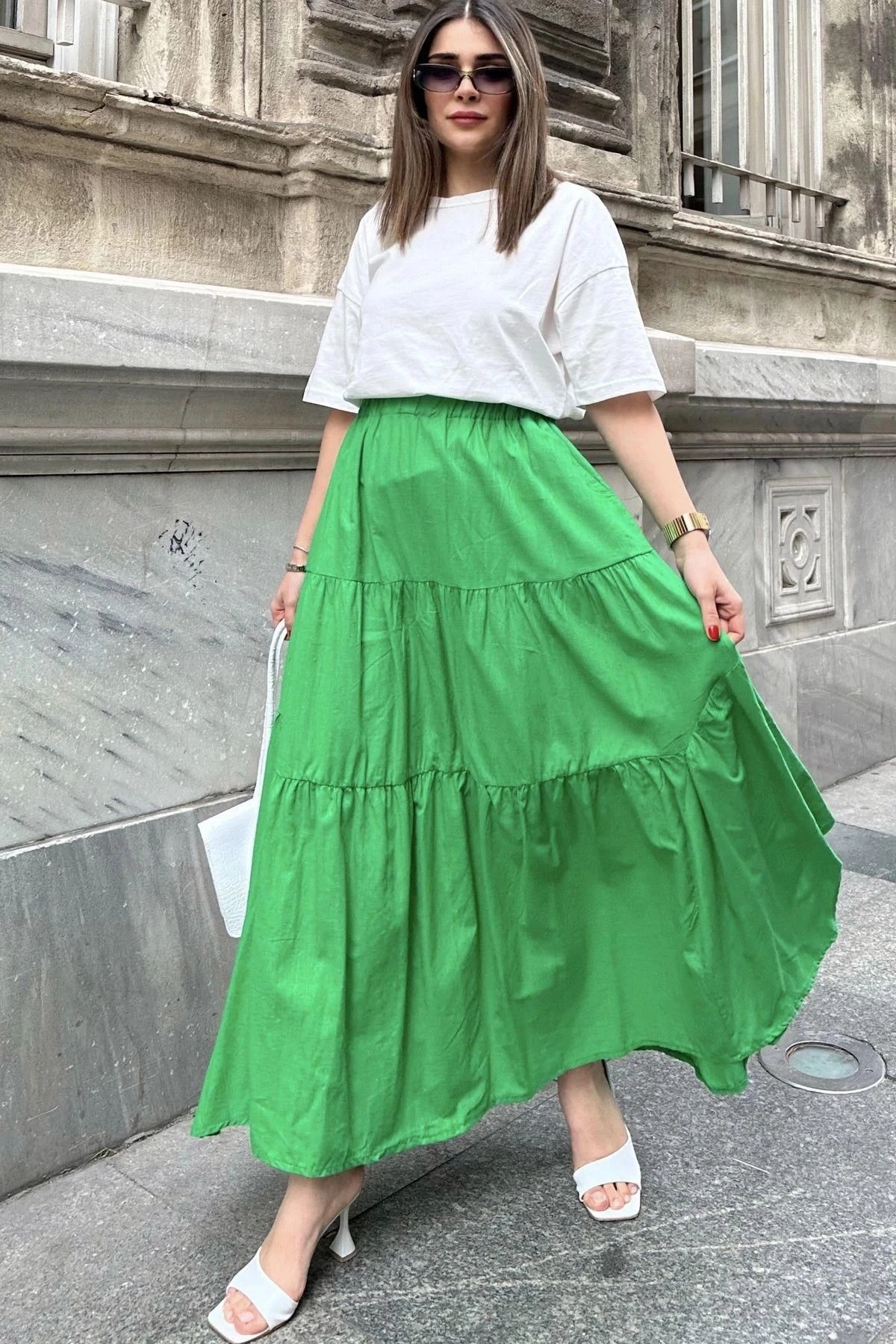 Kadın Yeşil Asimetrik Kesim, Beli Lastikli, Fırfırlı Kat Kumaş, Uzun Pamuklu Etek