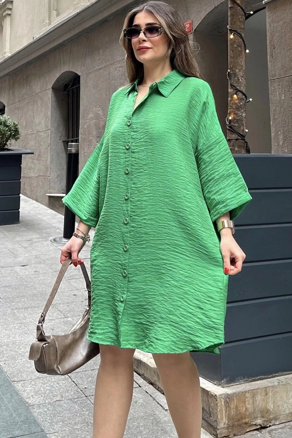 Kadın Yeşil Katlamalı Yarım Kol, Eteği Oval Kesim, Midi Boy, Salaş Keten Gömlek Elbise