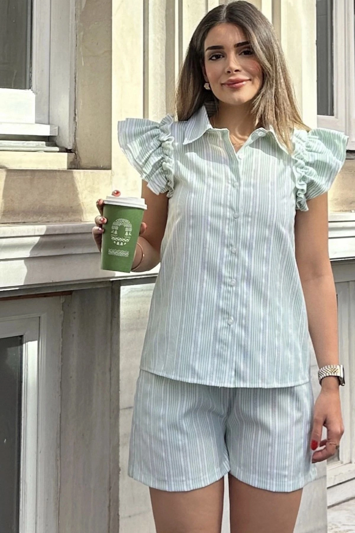 Kadın Yeşil Kısa Kol, Omuzları Flare Fırfır Tasarımlı, Terletmez, Çizgi Desenli Fisto Gömlek