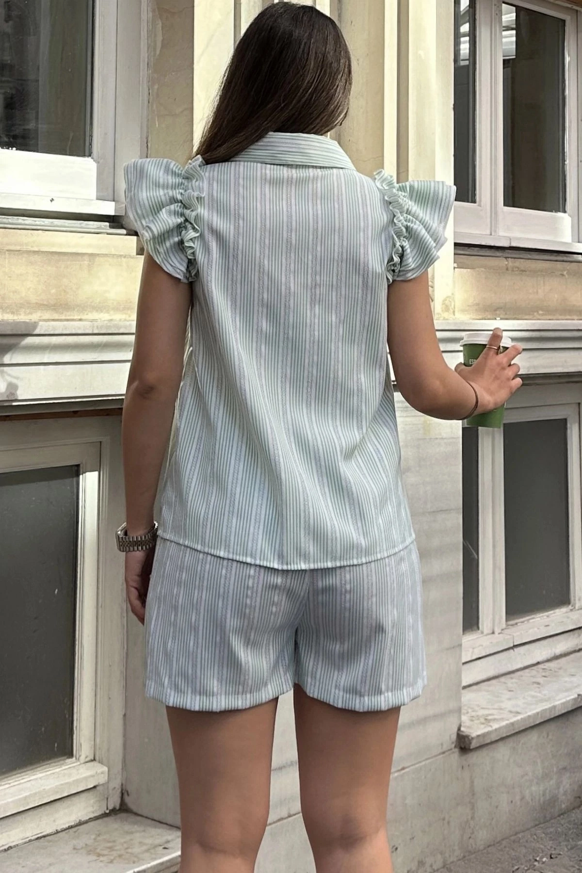 Kadın Yeşil Kısa Kol, Omuzları Flare Fırfır Tasarımlı, Terletmez, Çizgi Desenli Fisto Gömlek