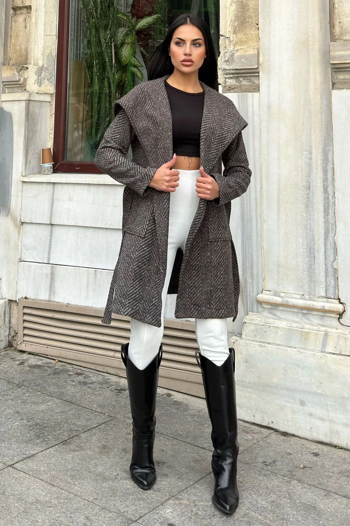 Kahve Balıksırtı Desenli, Kruvaze Yaka, Kapüşonlu, Kemerli Uzun Kaşe Kaban (Astarsız)