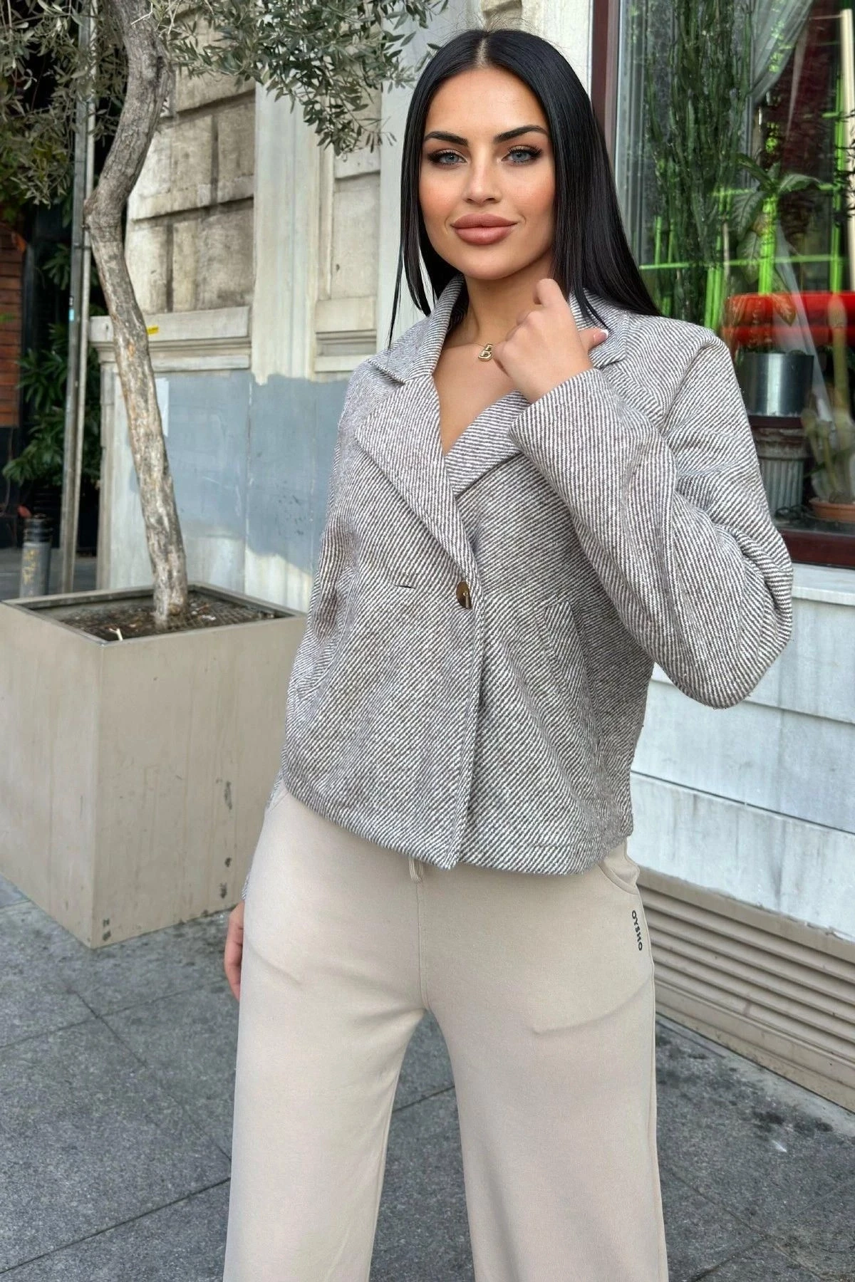 Kahve Kruvaze Yaka, Çift Düğme, Rahat Kalıp, Fitilli Kaşe Kumaş Ceket