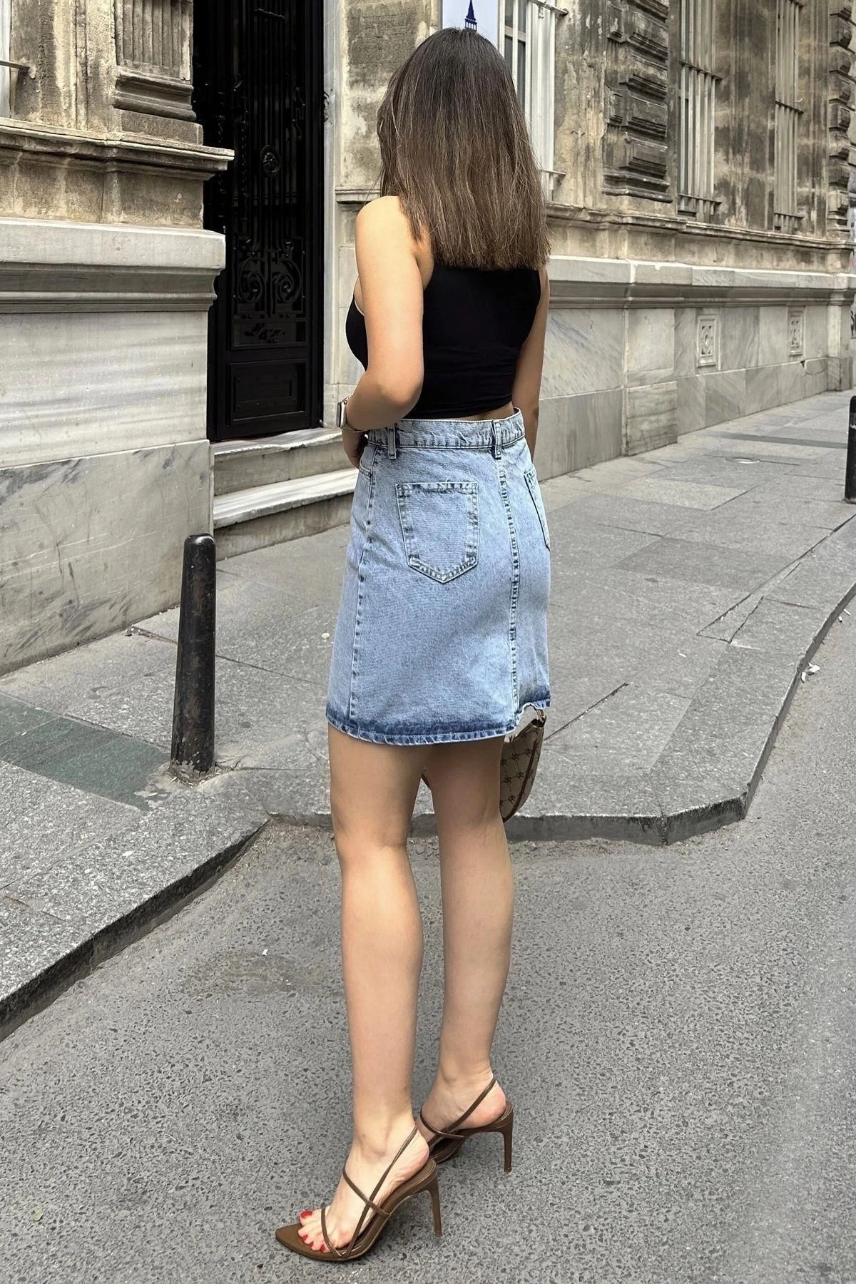 Kar Yıkama Yüksek Bel Düğmeli Cepli Mini Kot Etek