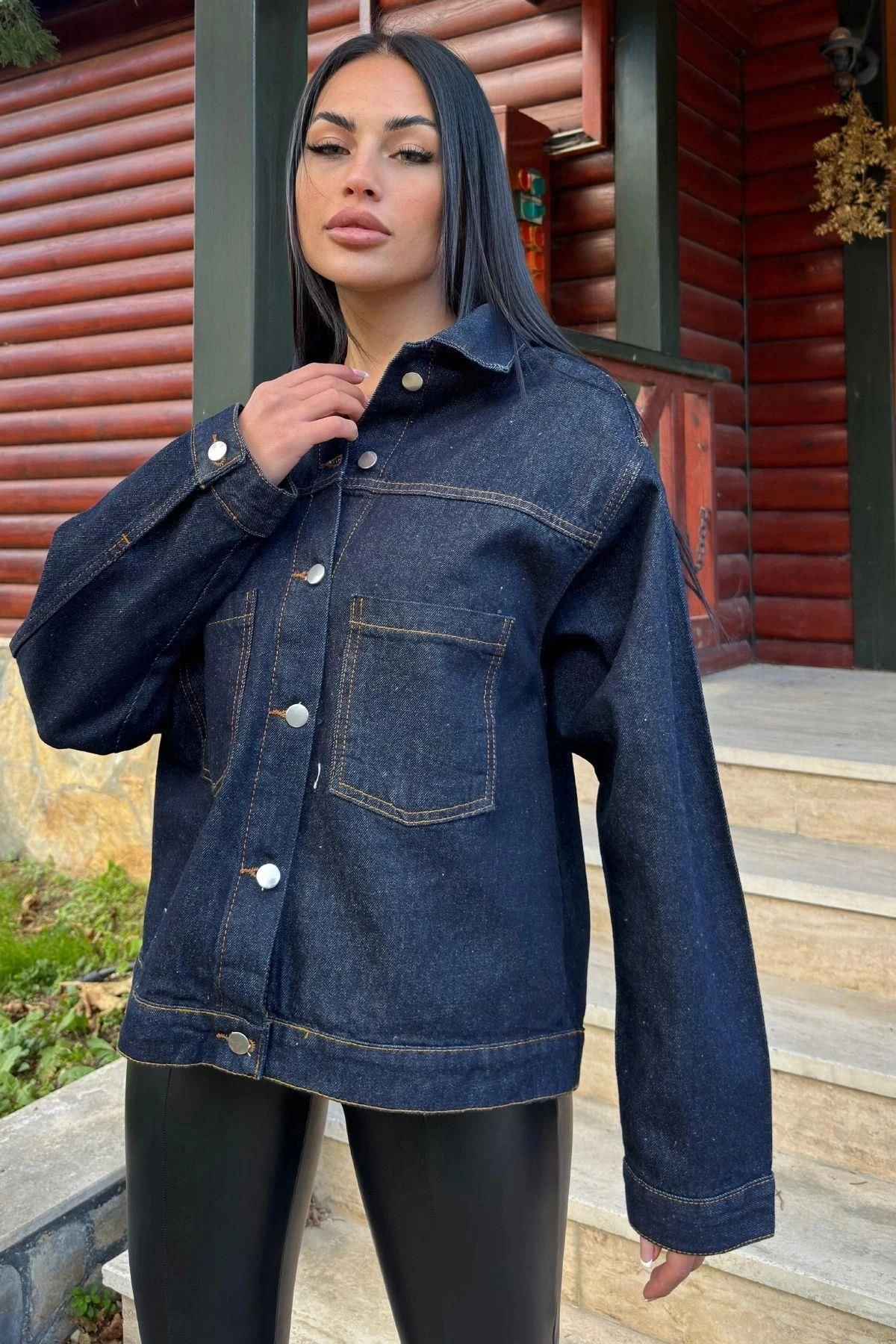 Lacivert Denim Color, Apaş Yaka, Çift Cepli, Kaliteli Jeans Kumaş, Salaş Kot Ceket