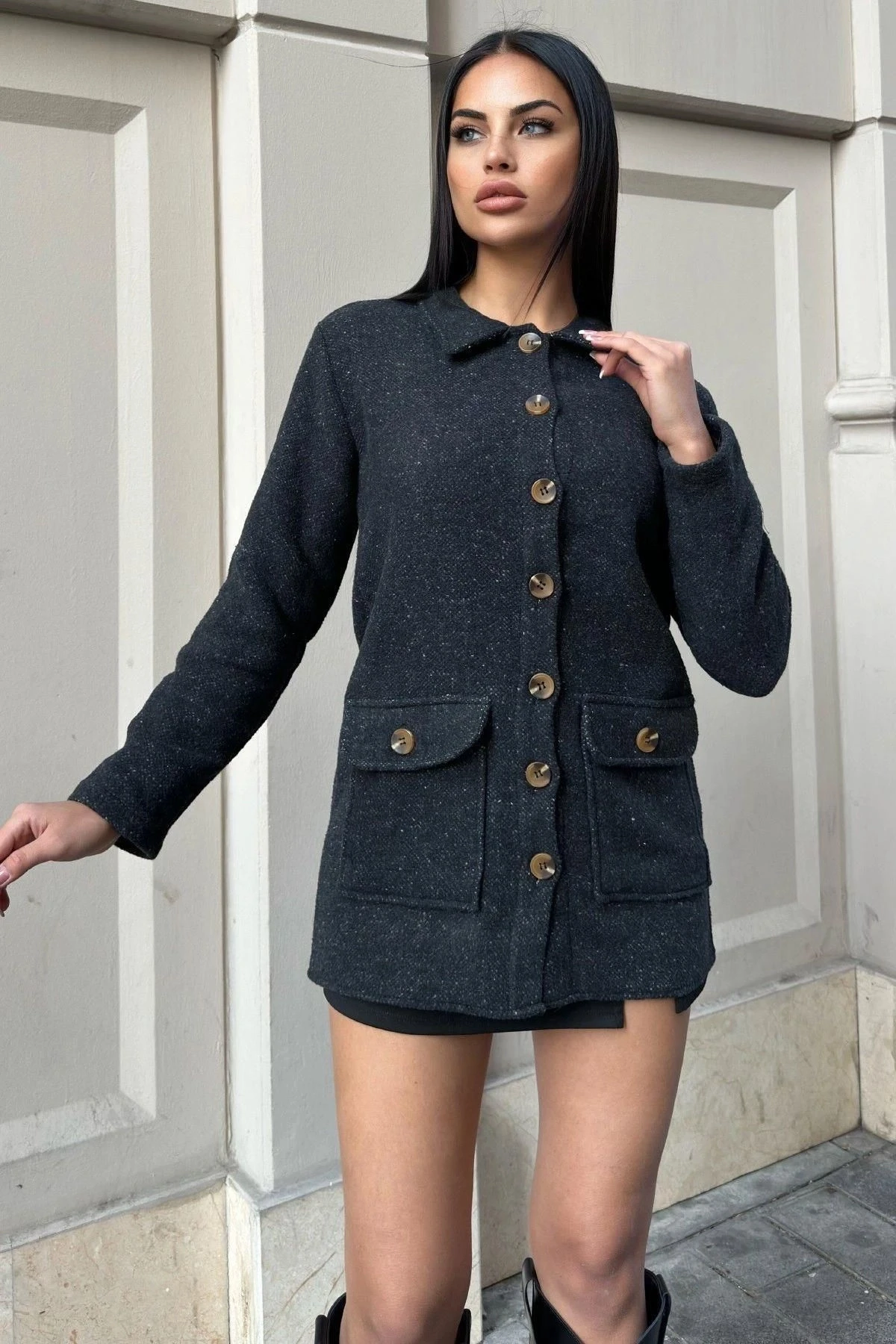 Siyah Çift Cepli, Yumuşak Dokulu Uzun Kaşe Ceket