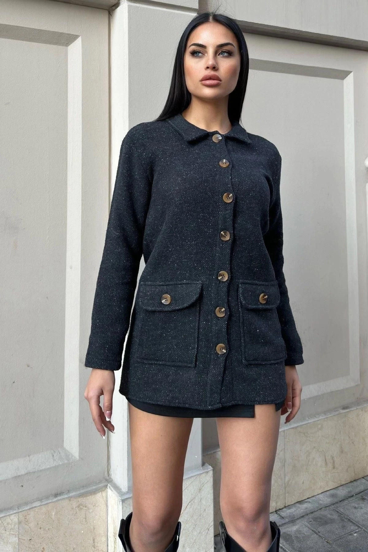 Siyah Çift Cepli, Yumuşak Dokulu Uzun Kaşe Ceket
