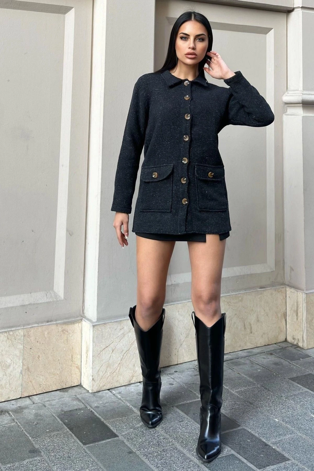 Siyah Çift Cepli, Yumuşak Dokulu Uzun Kaşe Ceket