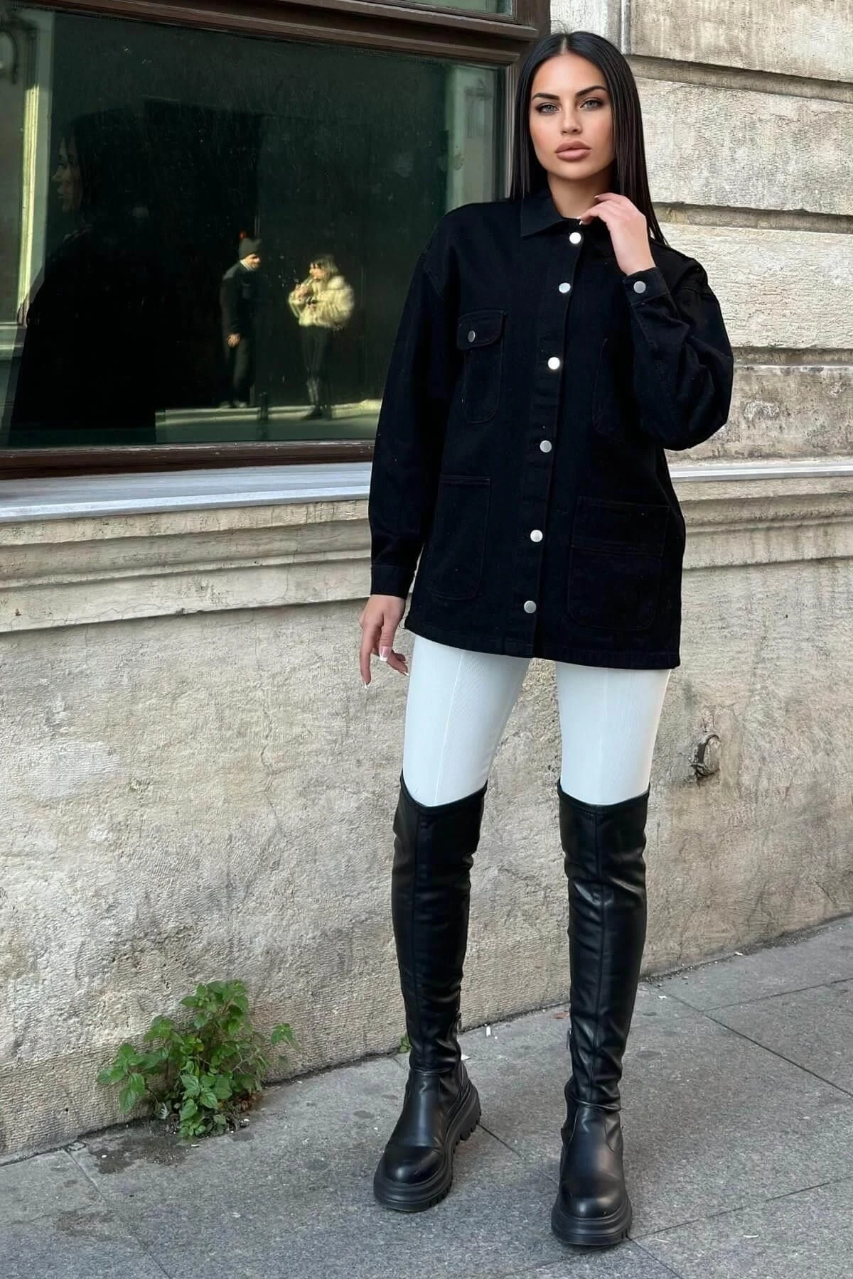 Siyah Geniş Cepli, Düğme Detaylı, Oversize Kot Ceket Gömlek