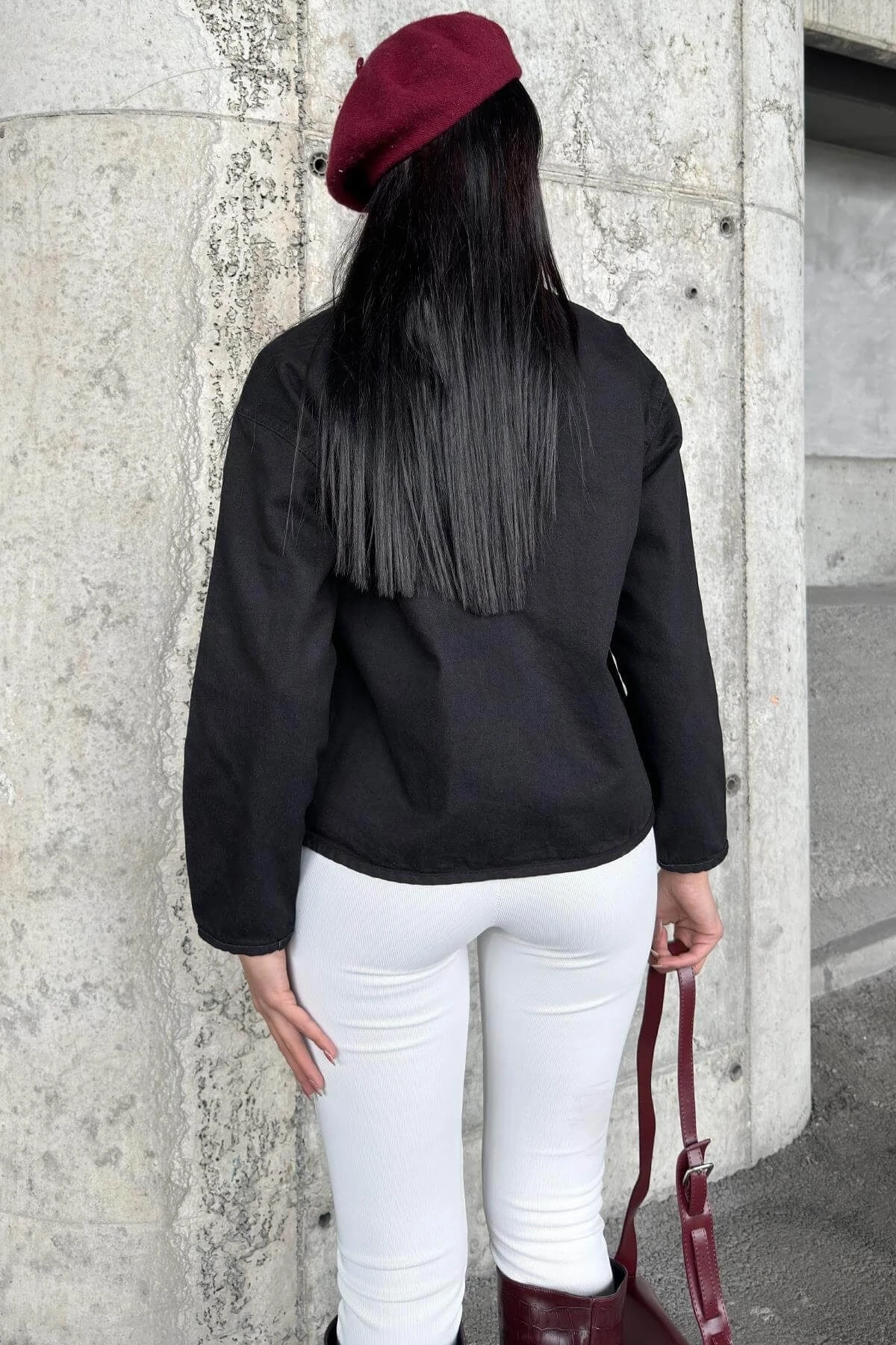 Siyah Önden Bağlamalı, Cep Detaylı, Oval Kesim, Salaş Kot Ceket