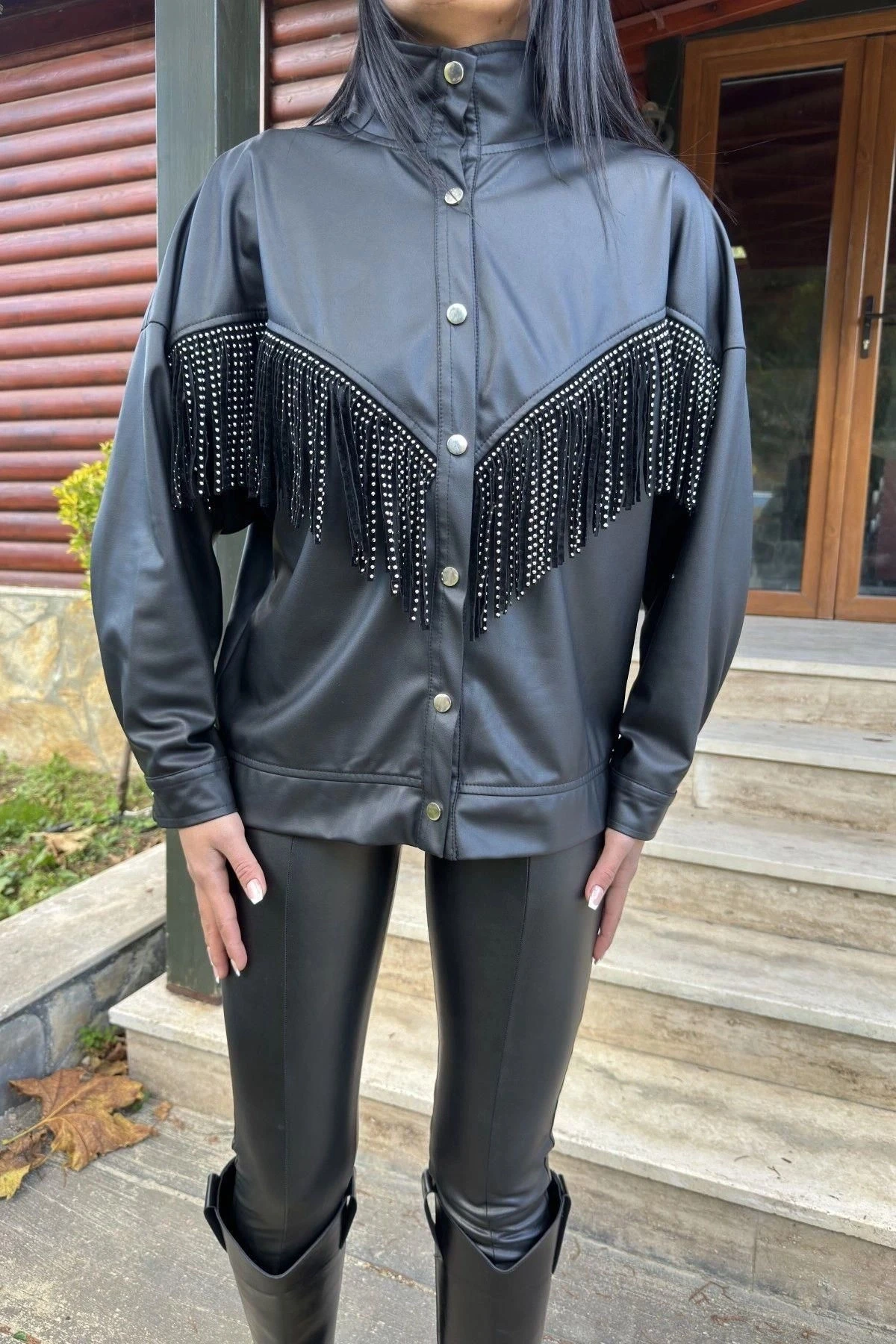 Siyah Püsküllü, Deri Görünümlü Oversize Ceket