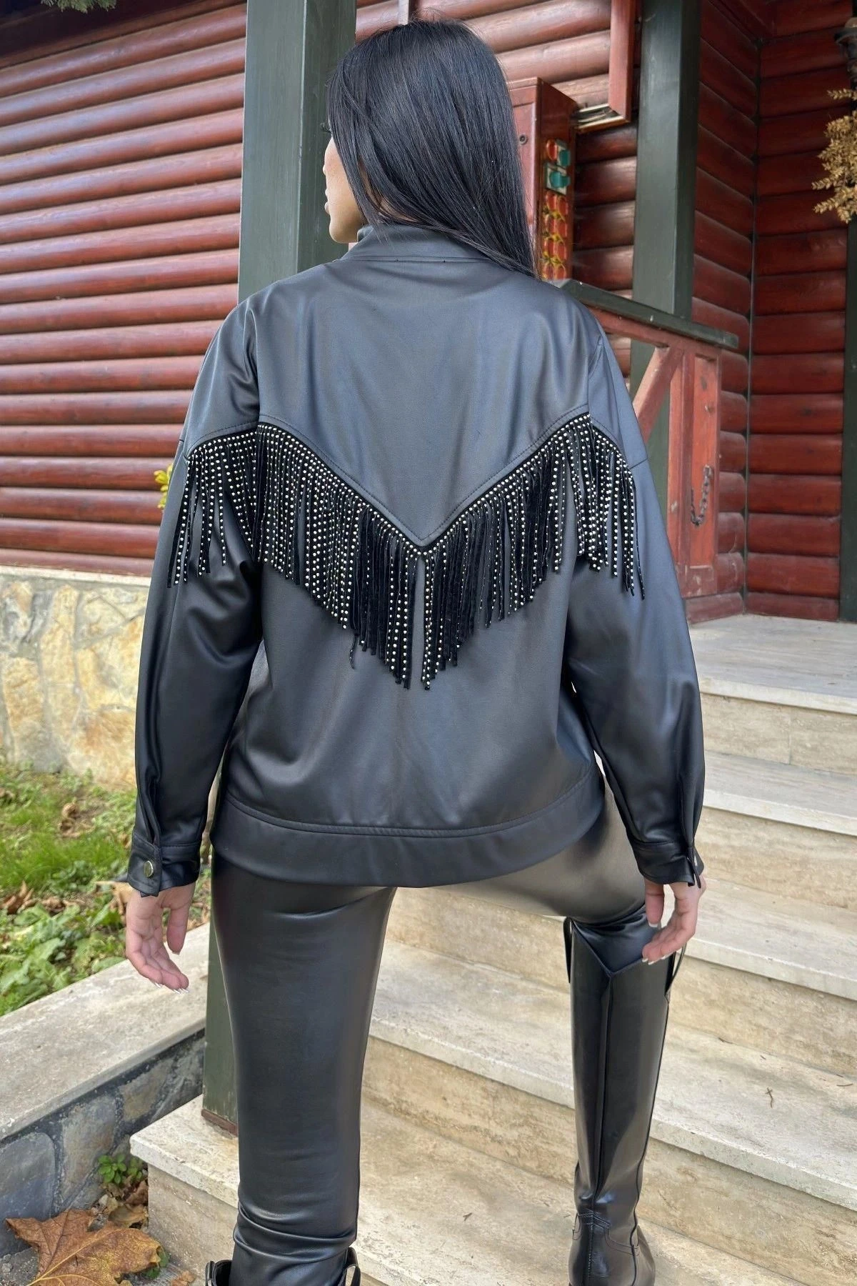 Siyah Püsküllü, Deri Görünümlü Oversize Ceket