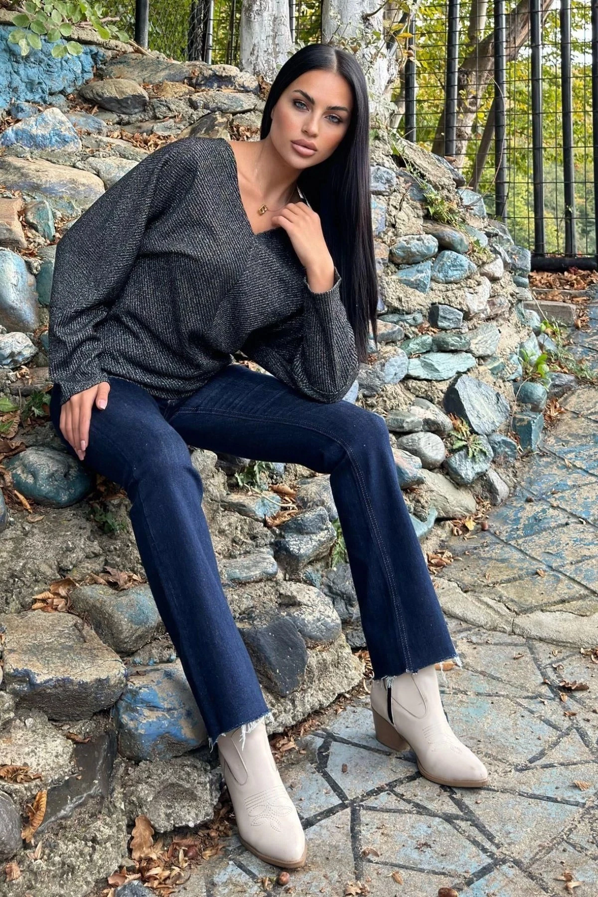 Siyah Simli, Yarasa Kol, V Yaka, Örme Triko Kazak