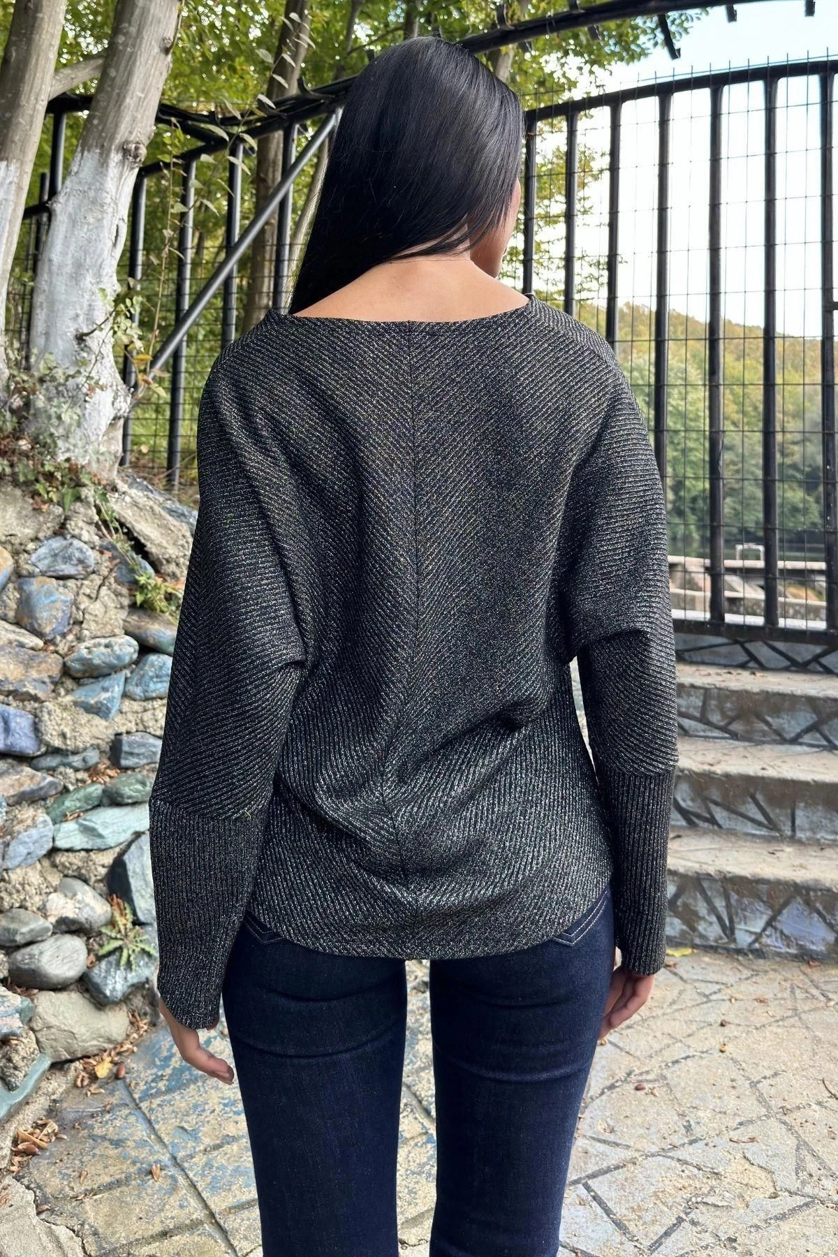 Siyah Simli, Yarasa Kol, V Yaka, Örme Triko Kazak