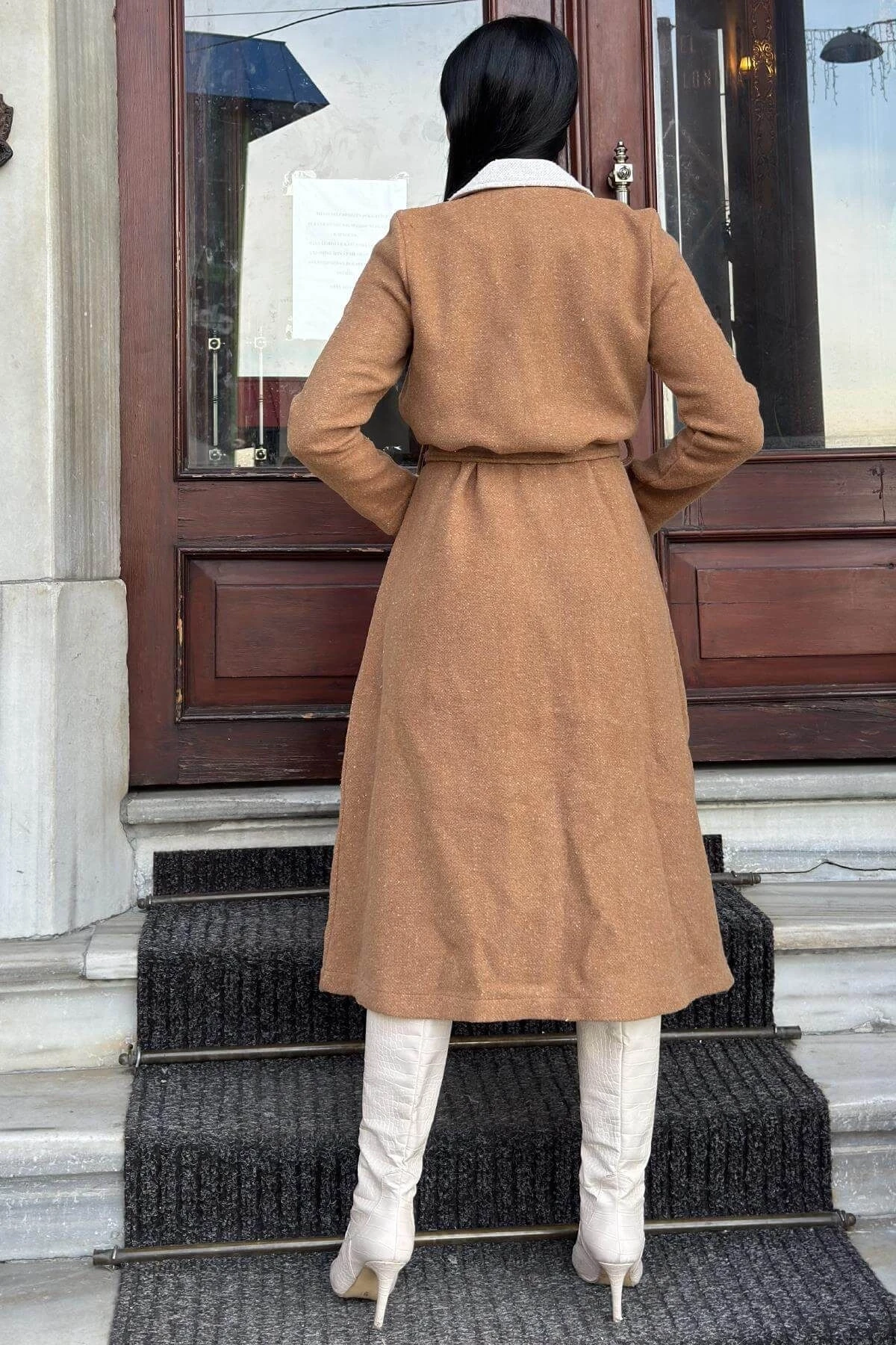 Taba Çift Taraflı Kruvaze Yaka, Kuşaklı, Yumoş Dokulu, Duble Kaşe Uzun Ceket