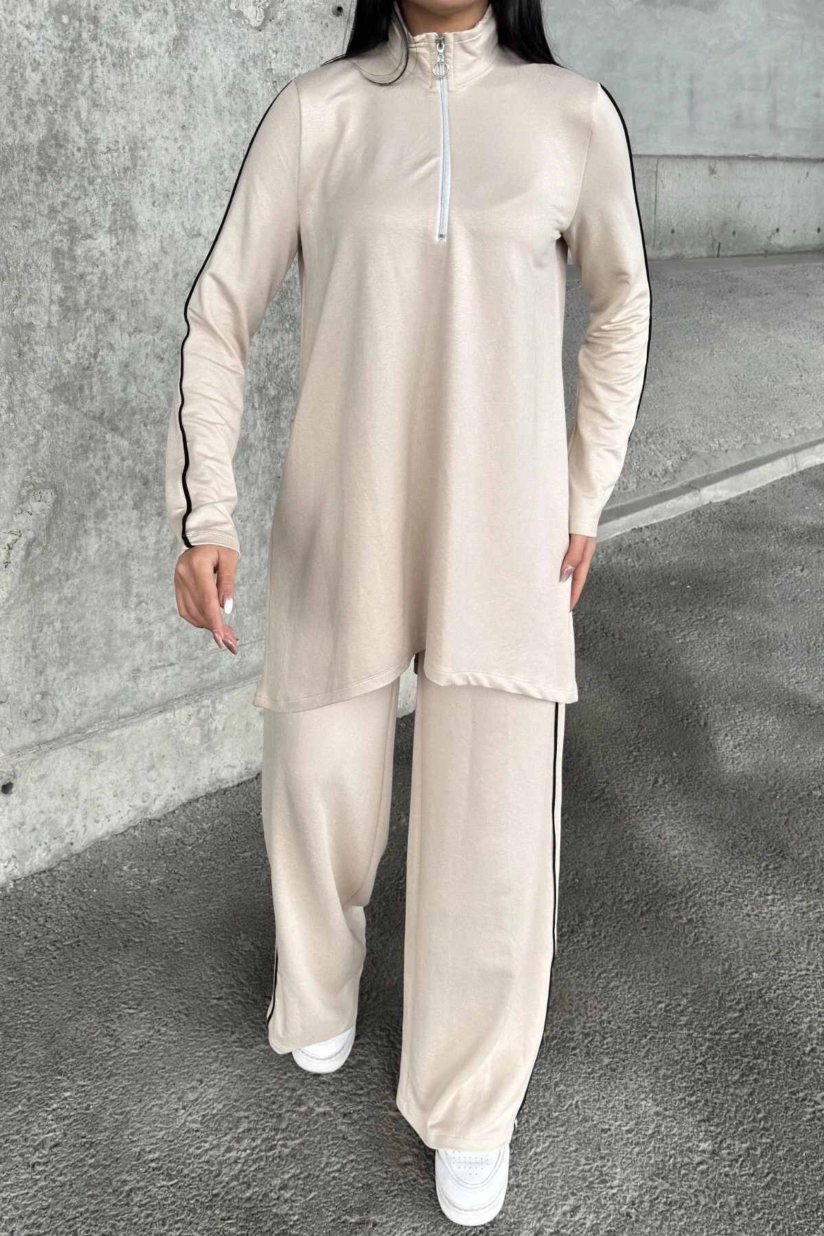 Taş Asimetrik Kesim, Fermuarlı Bluz & Bol Paça Pantolon - Viskon İki İplik Kumaş Alt & üst Takım