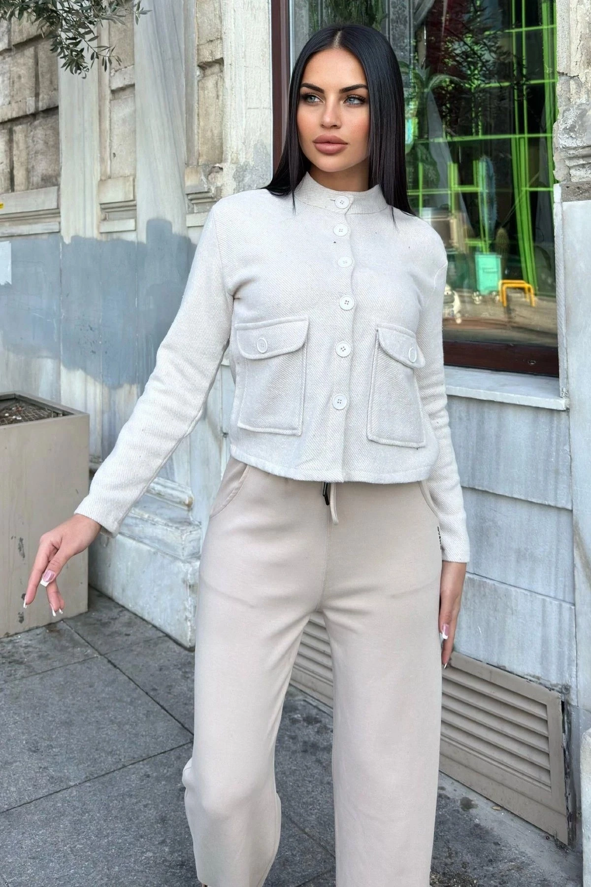 Taş Dik Yaka, Çift Kapaklı Cep, Kısa Kesim, Diagonal Kaşe Ceket