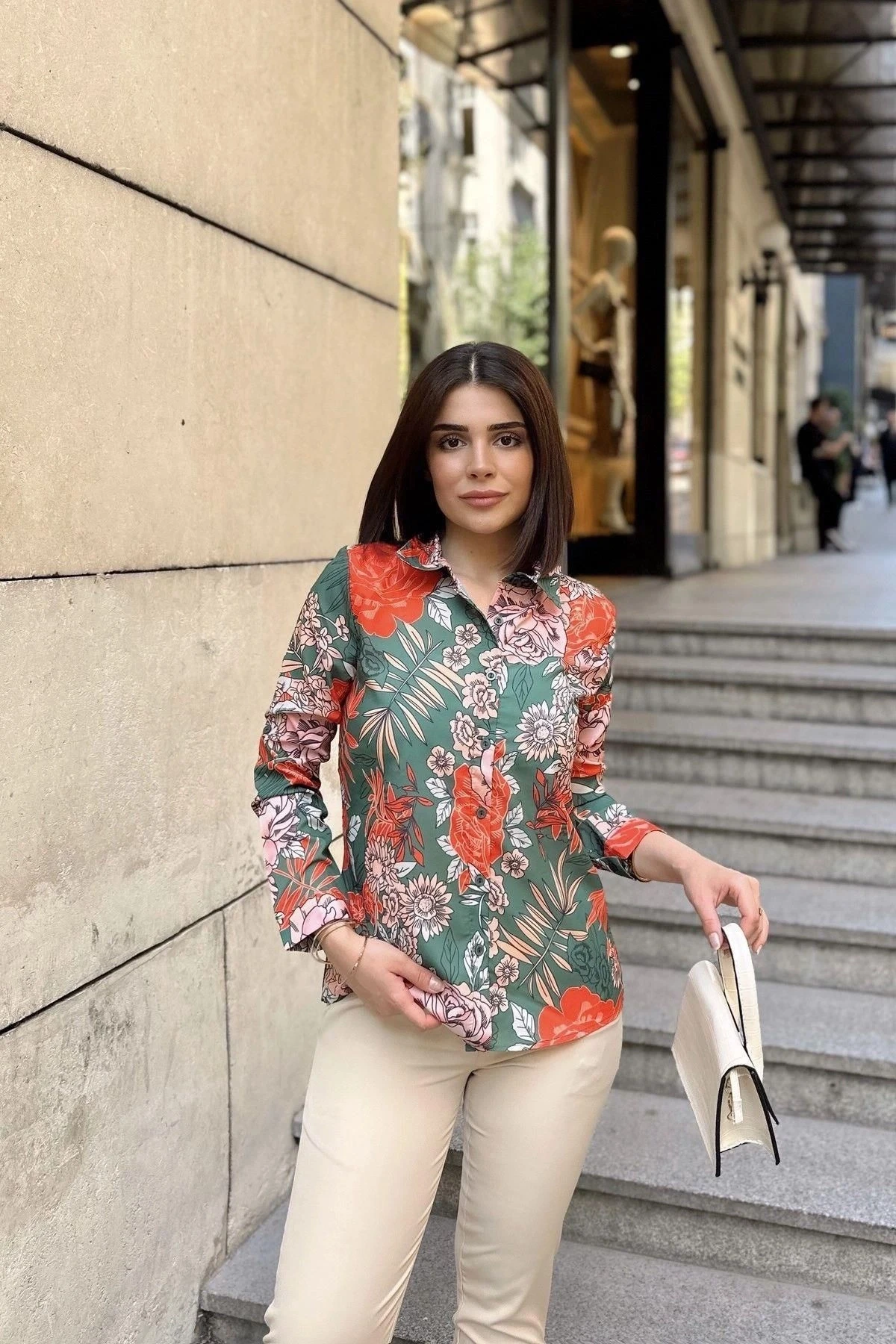 Haki Klasik Yaka, Uzun Kol, Digital Baskılı Kumaş, Regular Kalıp/Kesim, Gömlek