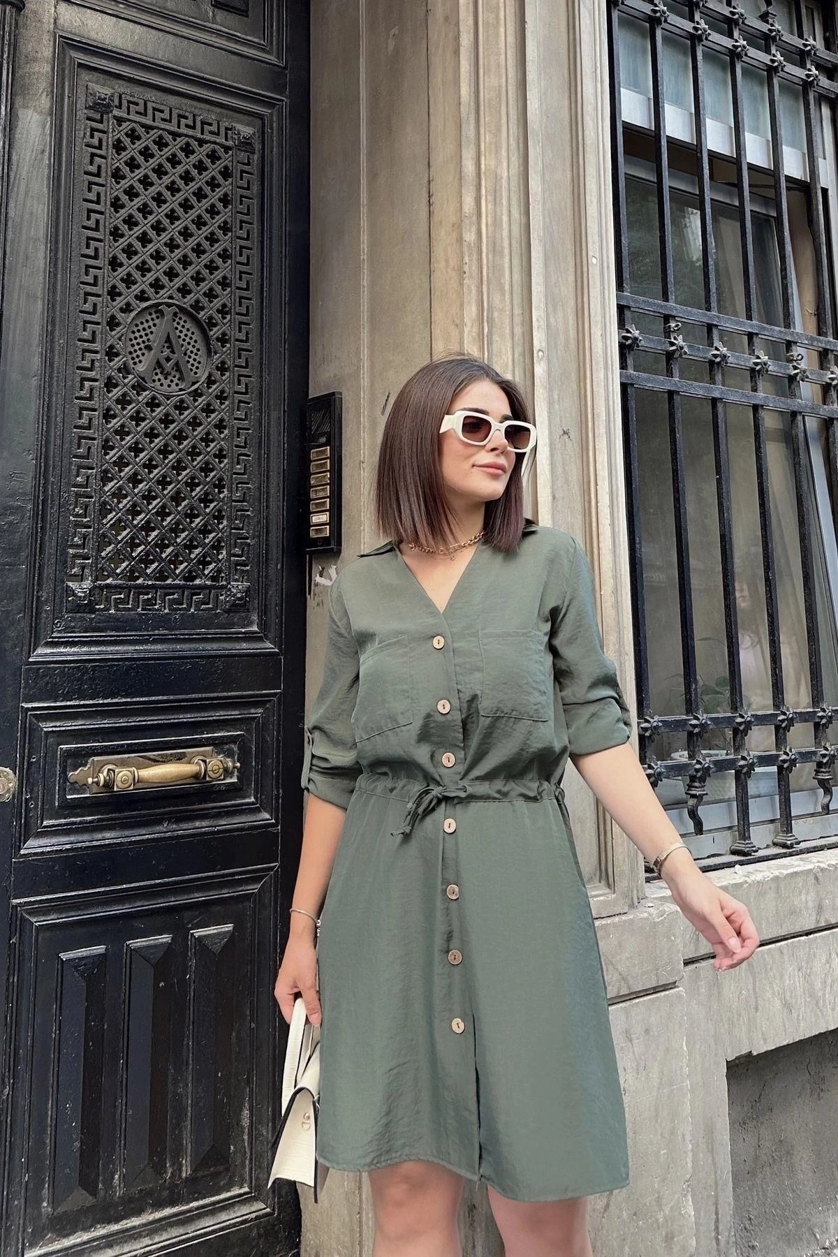 Haki Uzun Kol, Derin Gömlek Yaka Beli Bağlamalı Cepli Önü Düğmeli, A Kesim Salaş Elbise