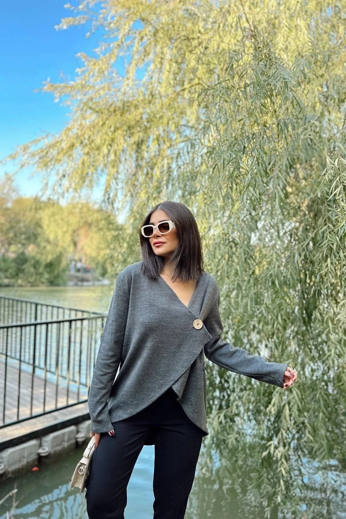 Kadın Antrasit Asimetrik Kesim, Düğmeli, Salaş Hırka Bluz