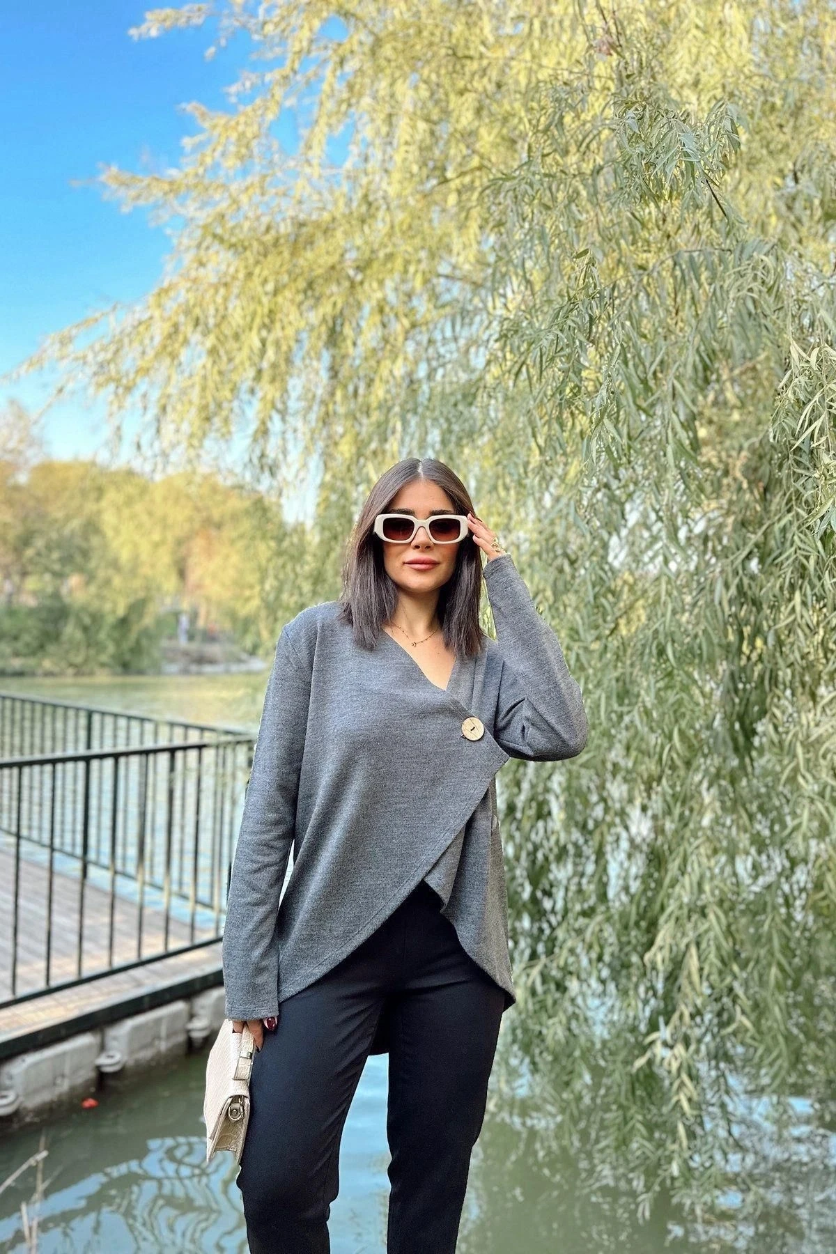 Kadın Antrasit Asimetrik Kesim, Düğmeli, Salaş Hırka Bluz