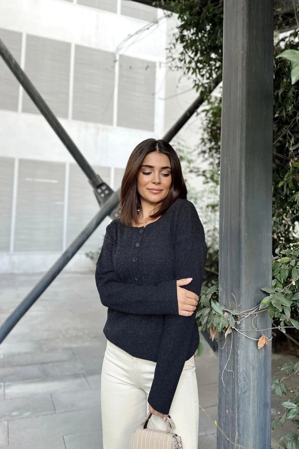 Kadın Antrasit Yumuşak Dokulu, Düğmeli Bisiklet Yaka, Regular Kesim Triko Kazak, Bluz