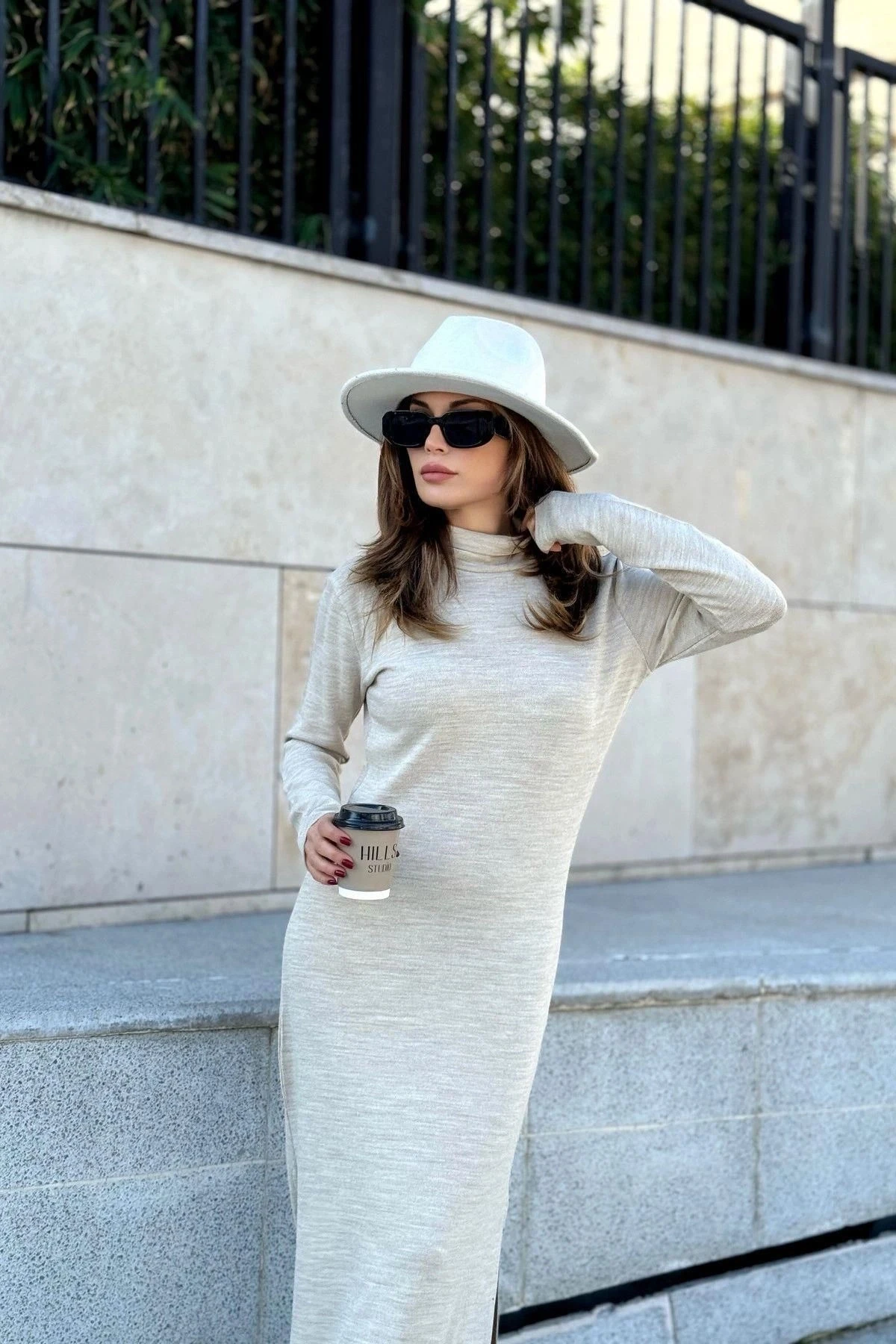 Kadın Bej Bogazlı, Yırtmaç Detaylı, Vucuda Oturan Kalıp, Triko Elbise