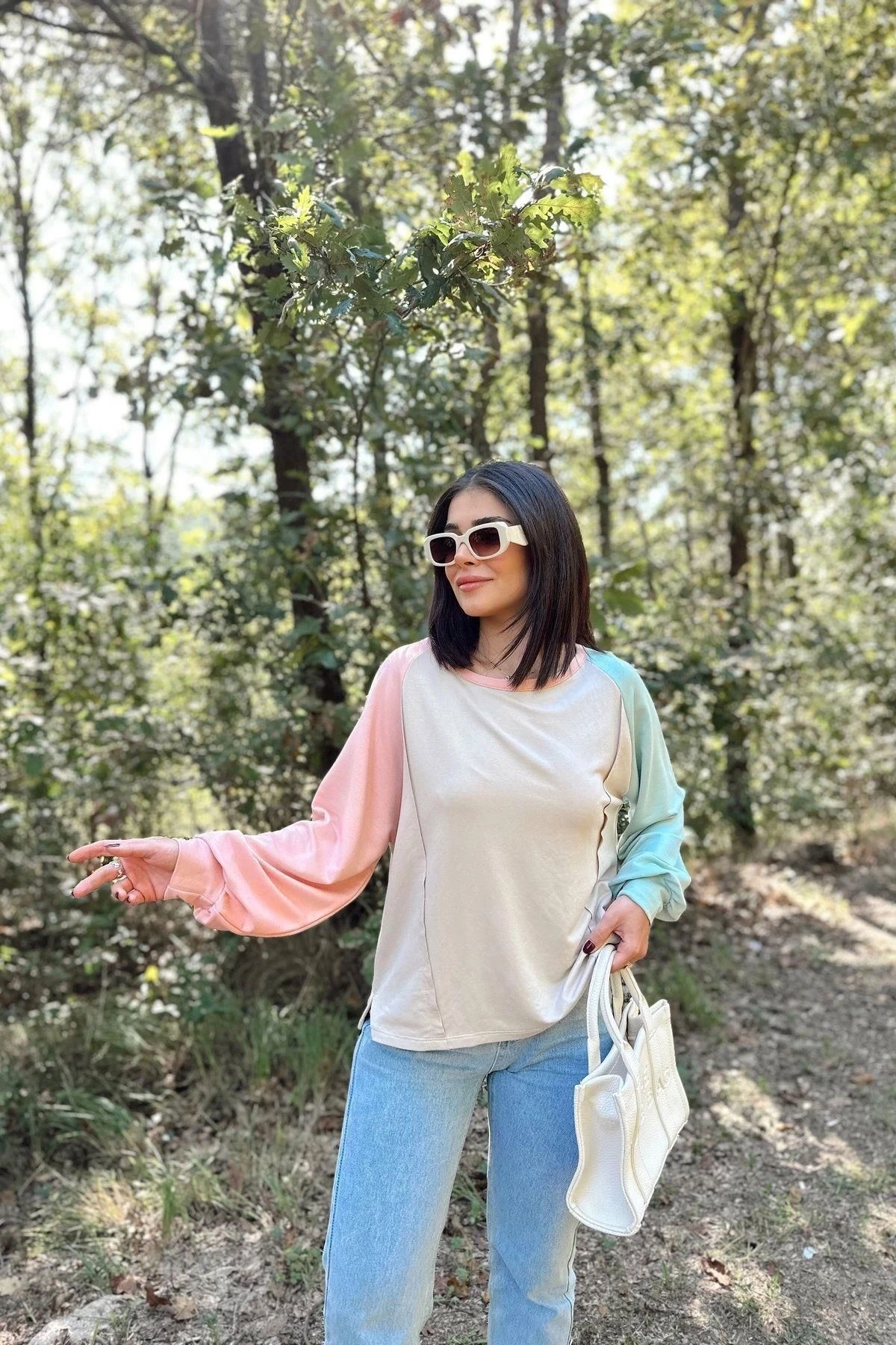 Kadın Bej Uzun Balon Kol, Yuvarlak Yaka, Kolları Double Color Block Basic Sweatshirt Bluz