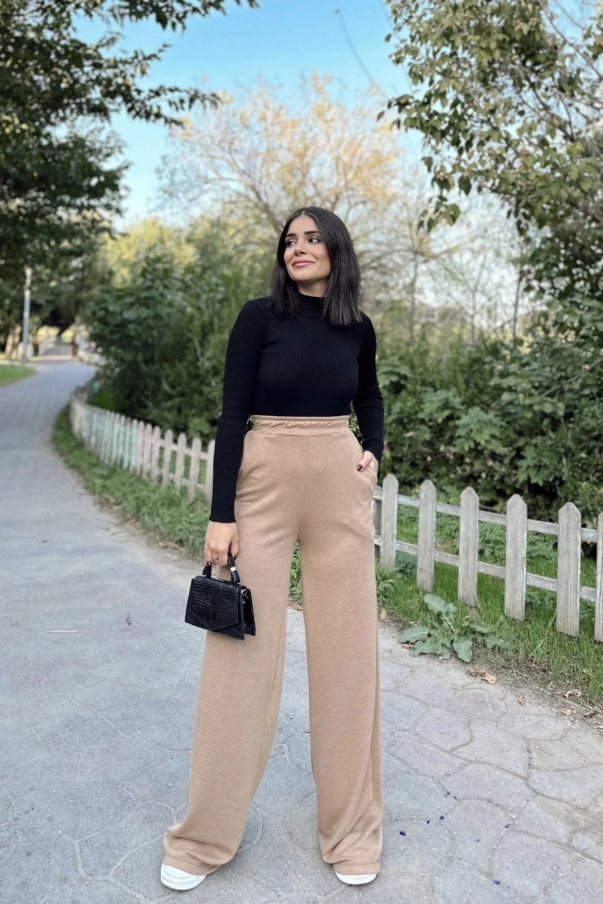 Kadın Camel Beli Lastikli, Cepli Örme Dokuma Kumaş, Bol Paça, Salaş Pantolon