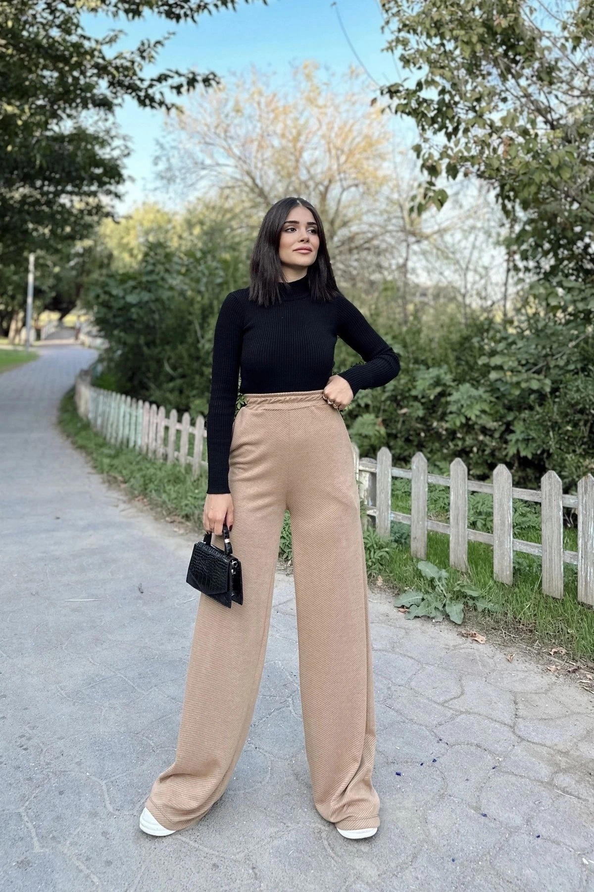 Kadın Camel Beli Lastikli, Cepli Örme Dokuma Kumaş, Bol Paça, Salaş Pantolon