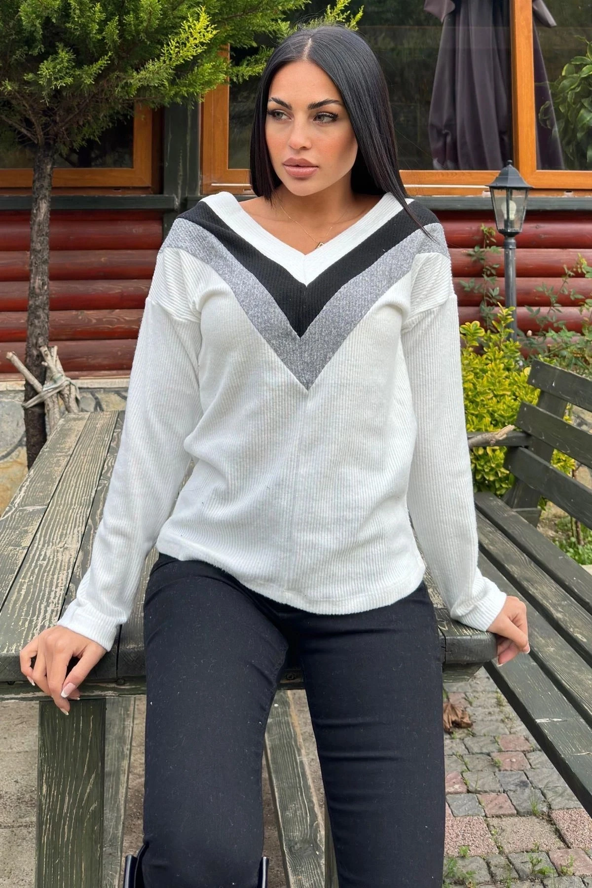 Kadın Ekru Uzun Kollu V Yaka Color Block Pamuklu Bluz Sweatshirt