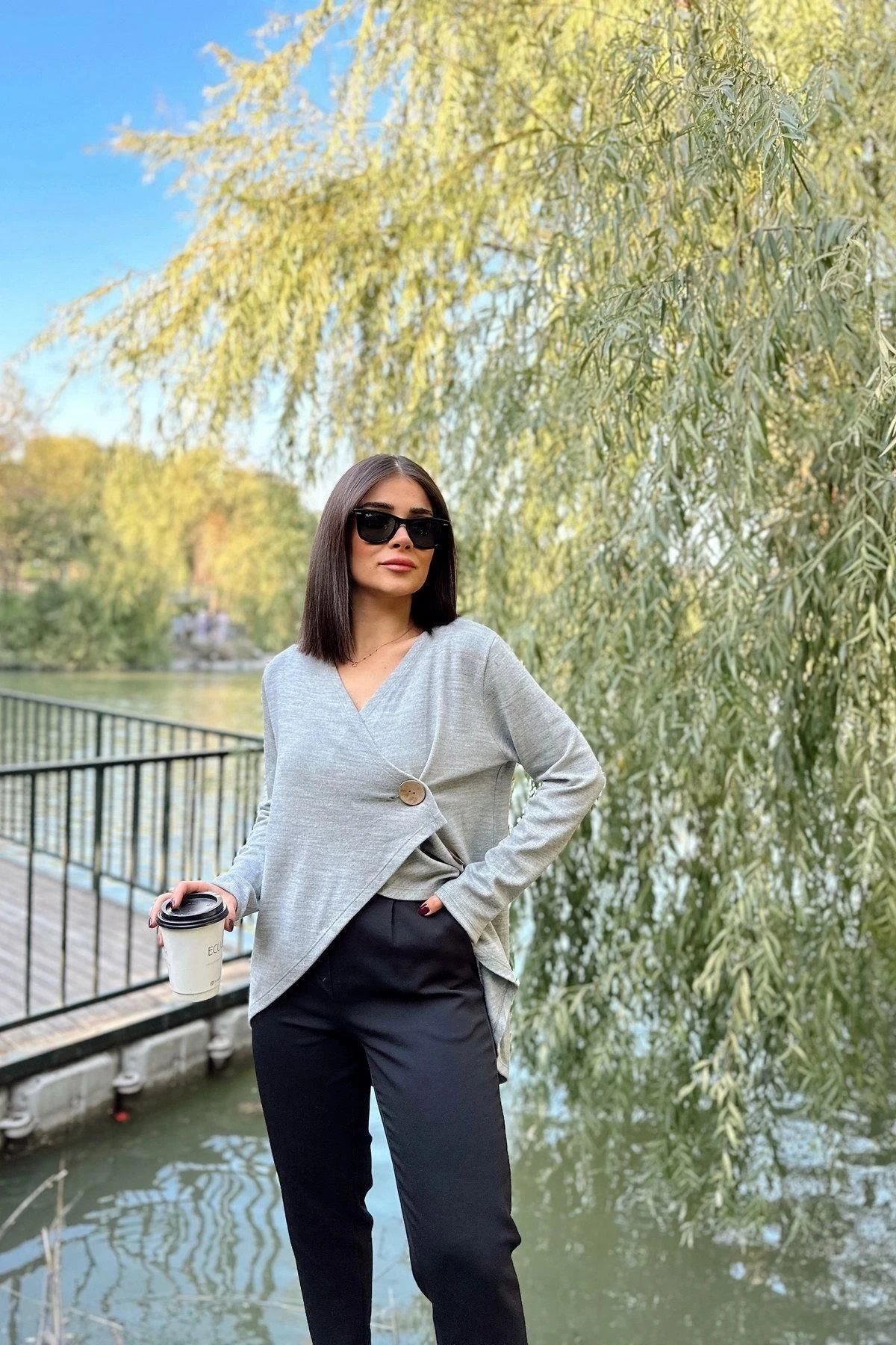 Kadın Gri Asimetrik Kesim, Düğmeli, Salaş Hırka Bluz