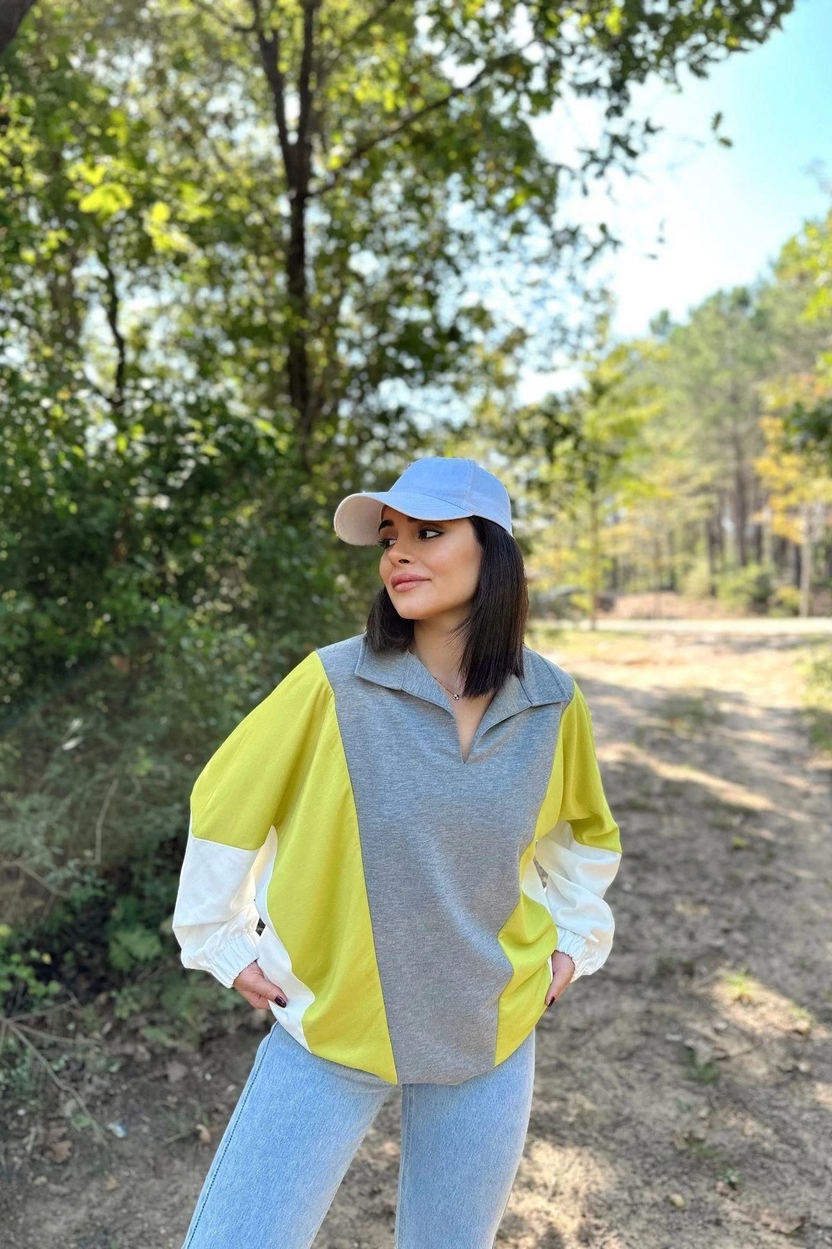 Kadın Gri Polo Yaka, Uzun Yarasa Kol, Lastikli Manşet, Asimetrik Color Block, Salaş Sweatshirt Bluz