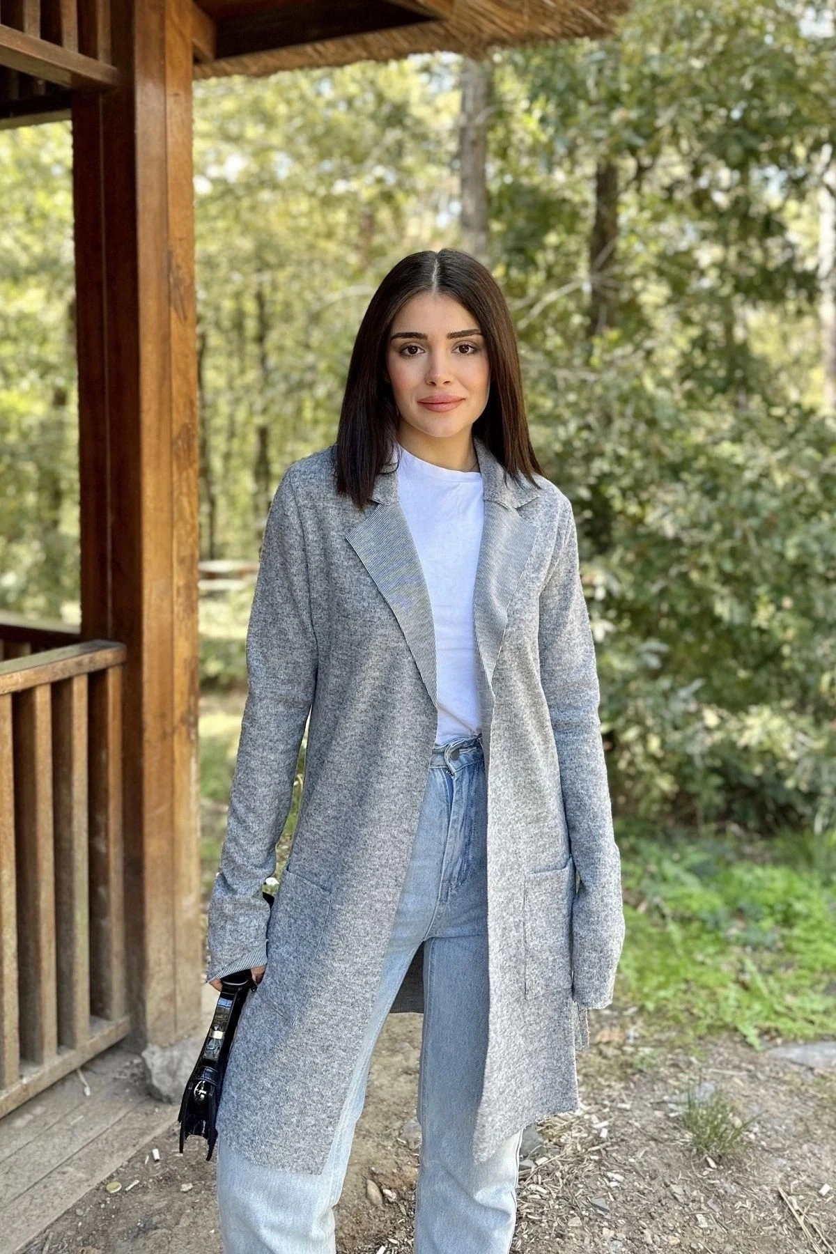 Kadın Gri Uzun Kol, Dokulu Kumaş, Lazer Kesim, Çift Cep Uzun Ceket Hırka - Tesettüre Uygun