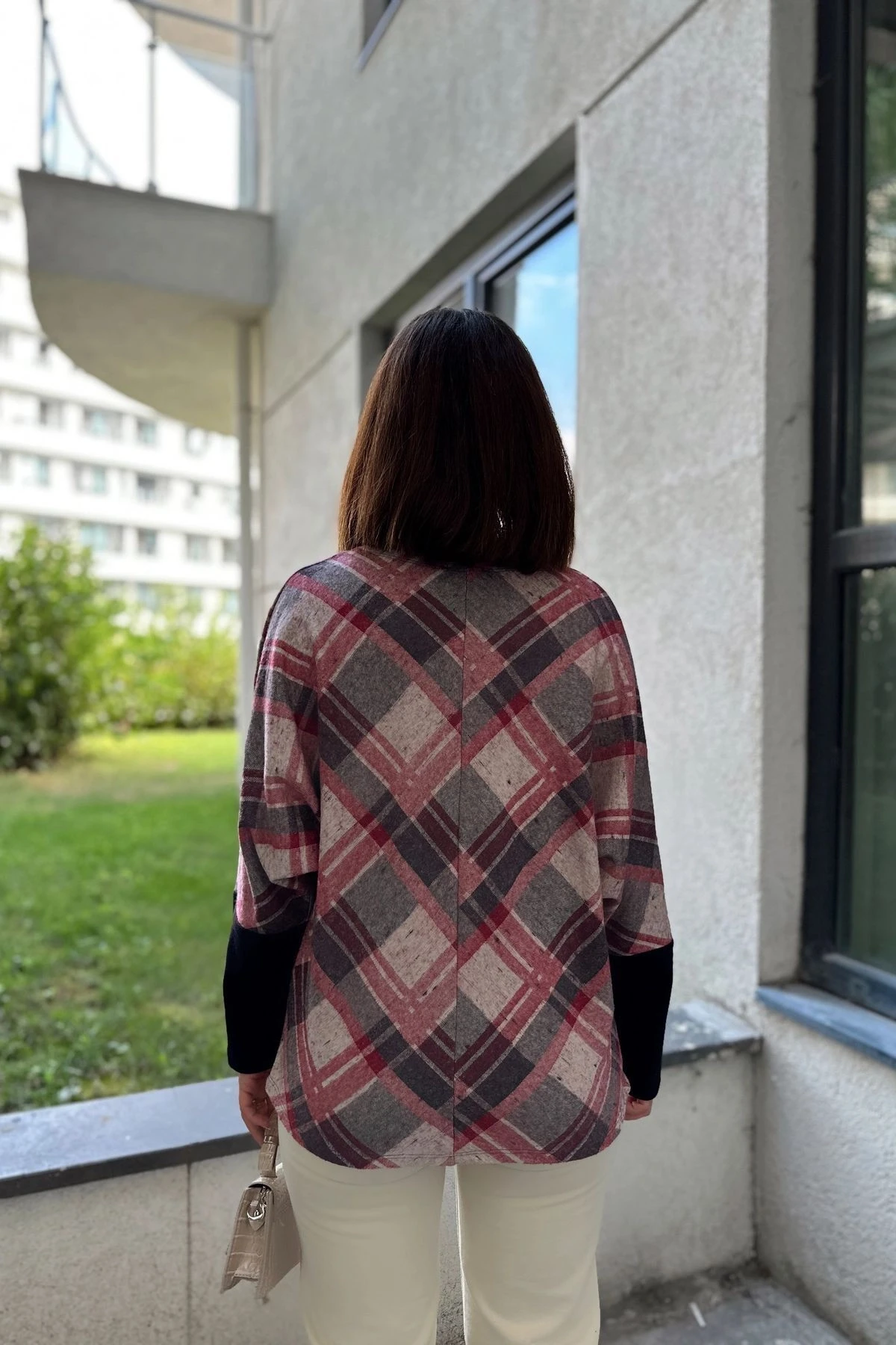 Kadın Gül Kurusu V Yaka Geometric Desen, Color Block Yarasa Kol Kazak & Bluz