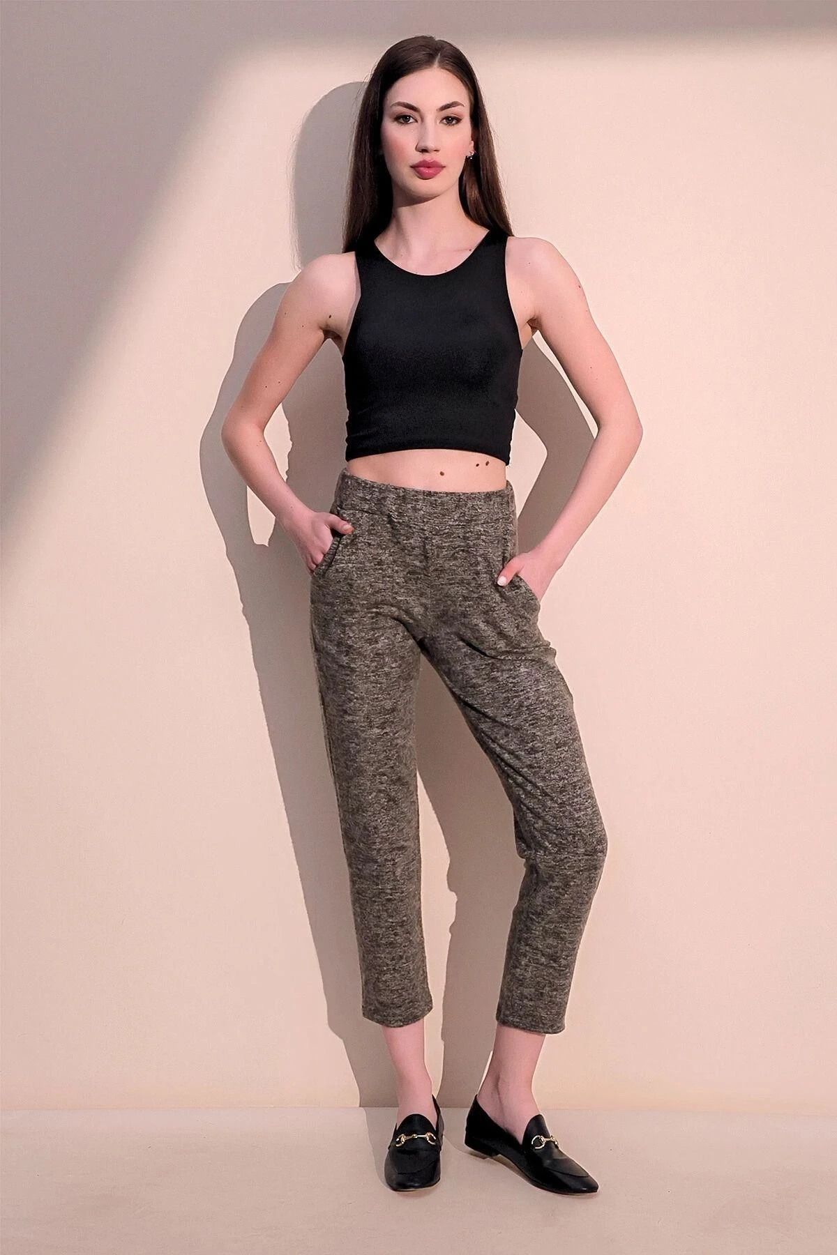 Kadın Haki Beli Lastikli Cepli Yumuşak Dokulu Salaş Eşofman Altı - Düz Kesim ve Giy Çık