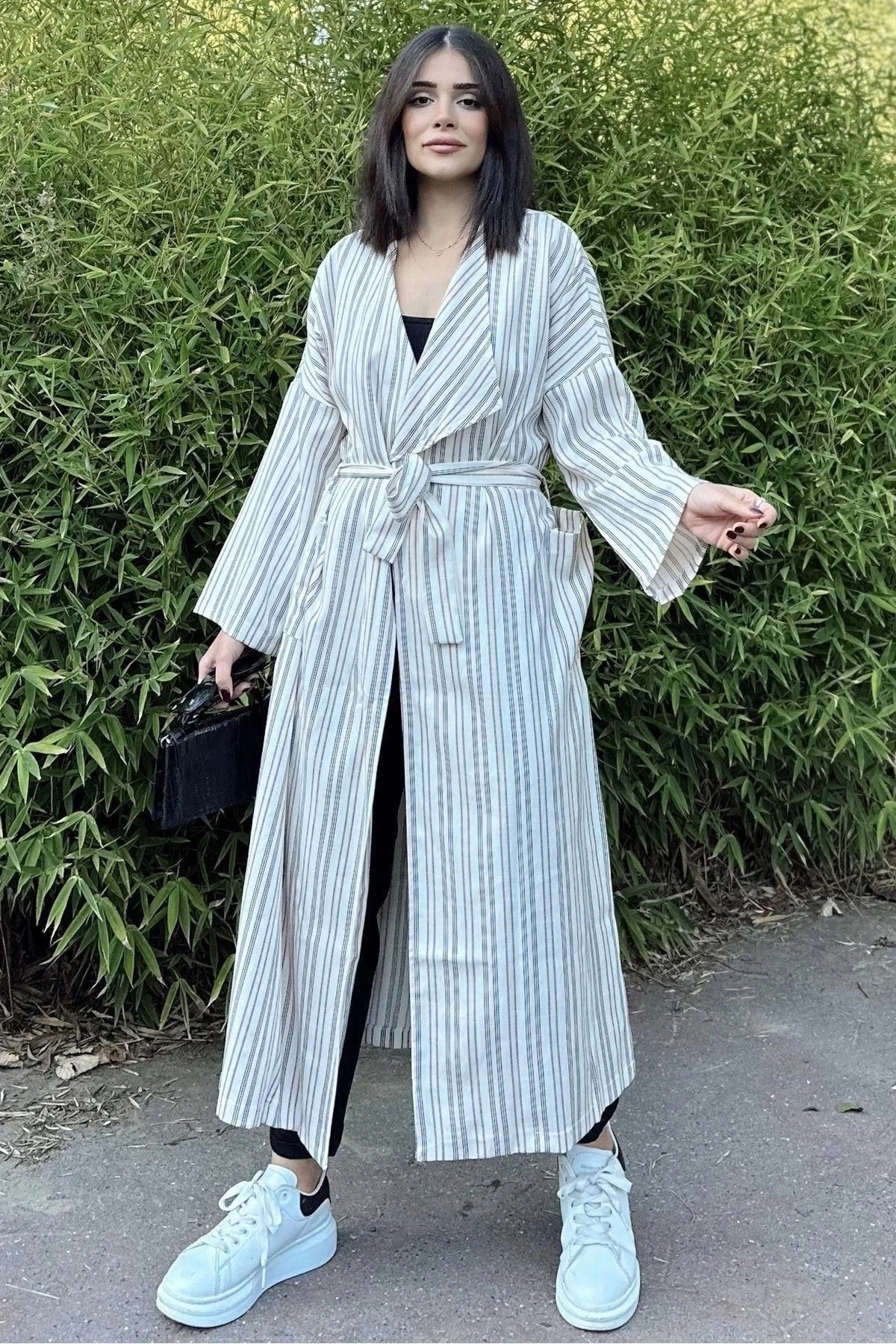 Kadın Haki & Ekru Çizgili Kruvaze Yaka, Kemerli, Salaş Kesim, Yırtmaçlı, Çizgili, Uzun Trençkot