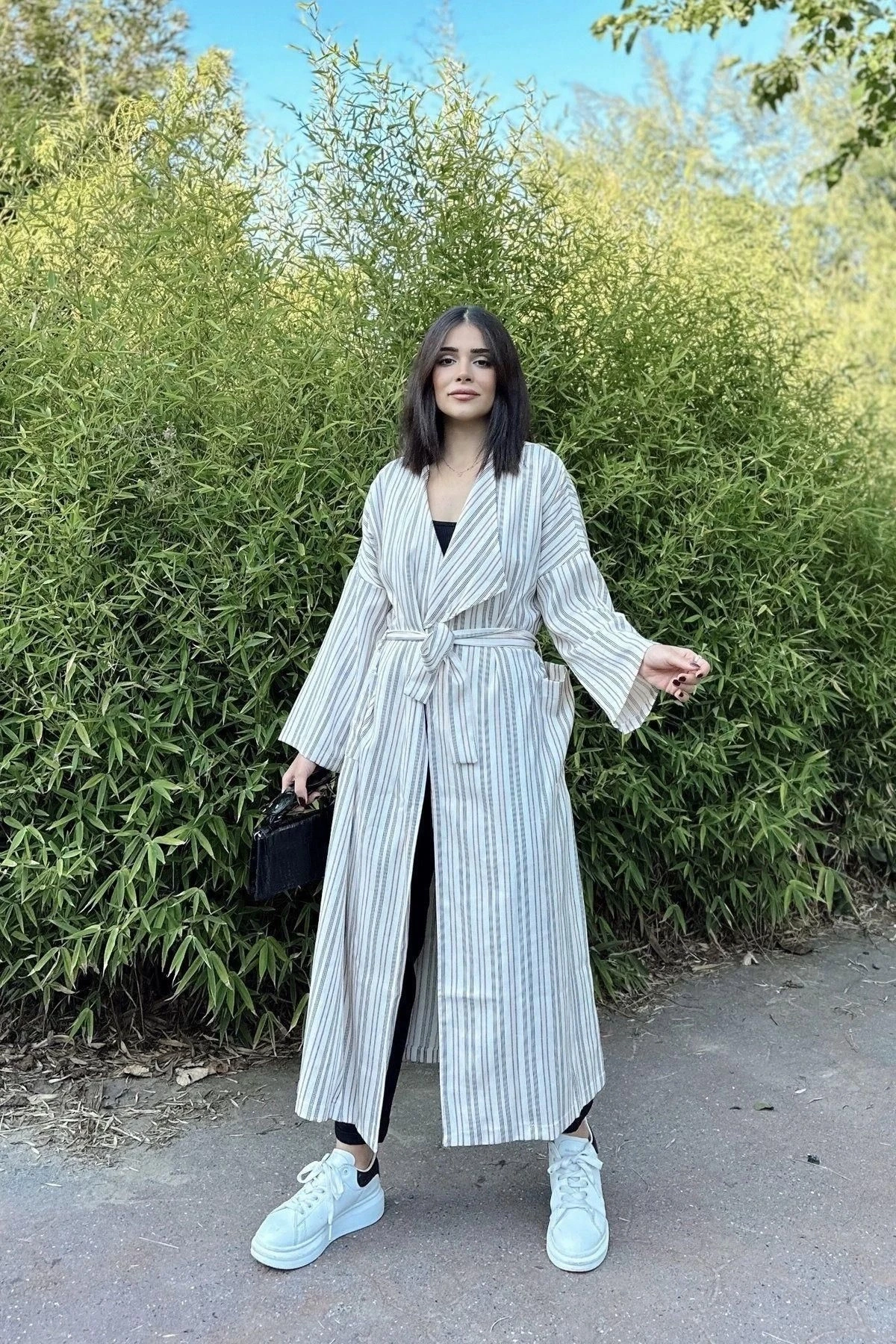 Kadın Haki & Ekru Çizgili Kruvaze Yaka, Kemerli, Salaş Kesim, Yırtmaçlı, Çizgili, Uzun Trençkot