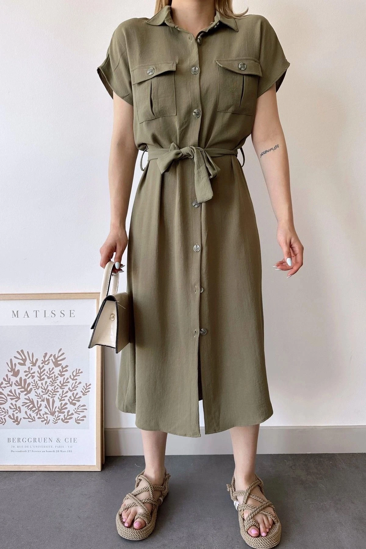 Kadın Haki Kısa Kol, Gömlek Yaka, Düz Desen, Çift Cepli, Aerobin Kumaş, Kuşaklı Maxi Elbise