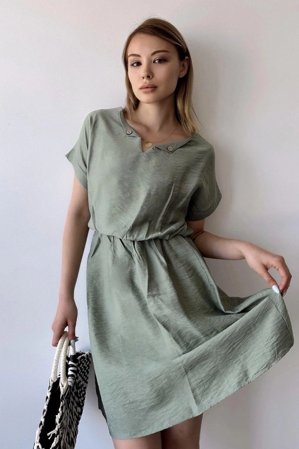 Kadın Haki Kısa Kol, Kalp Yaka, Dokulu Desen, Bele Oturan, Aerobin Lastikli Bel Midi Elbise