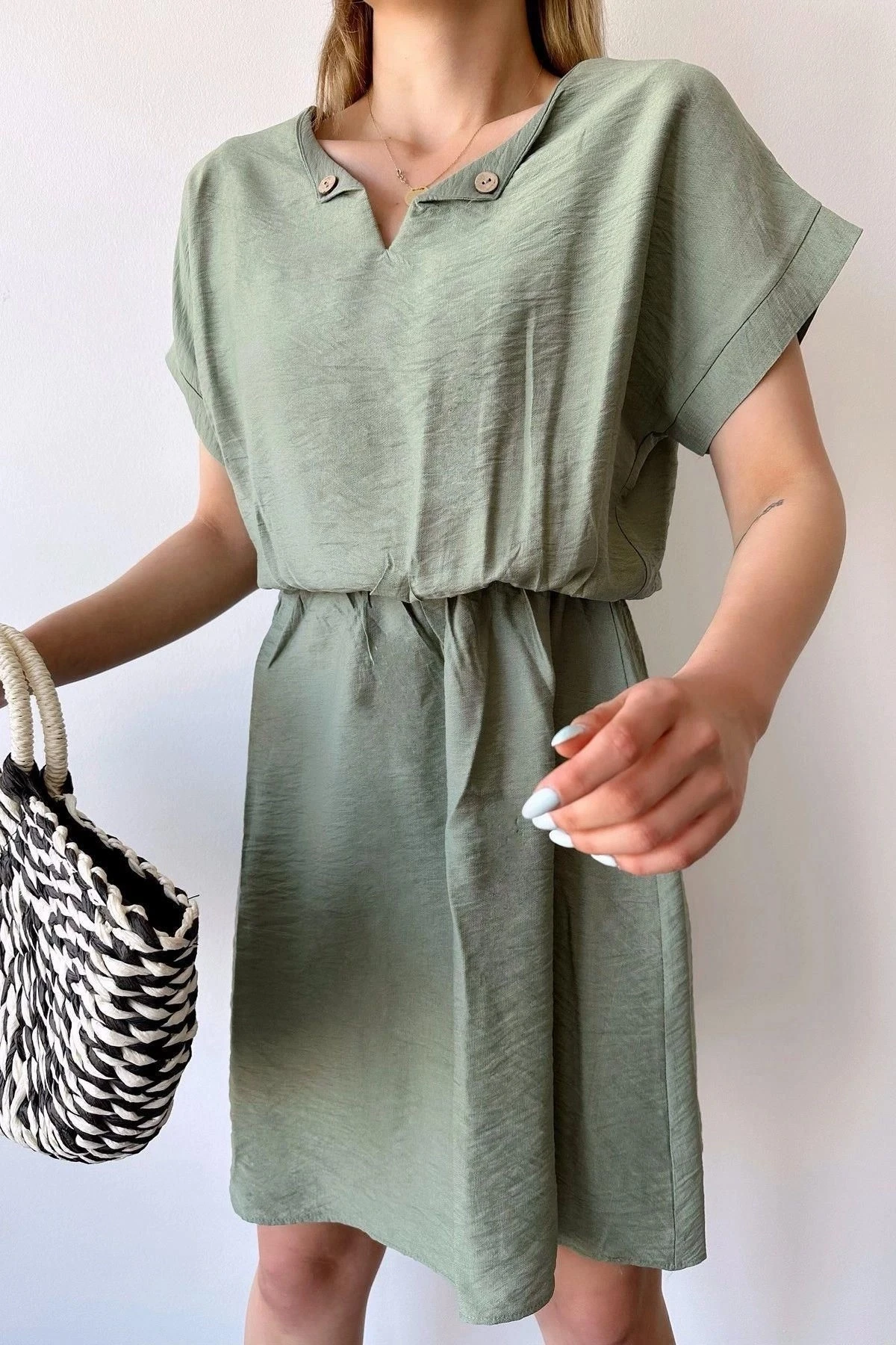 Kadın Haki Kısa Kol, Kalp Yaka, Dokulu Desen, Bele Oturan, Aerobin Lastikli Bel Midi Elbise