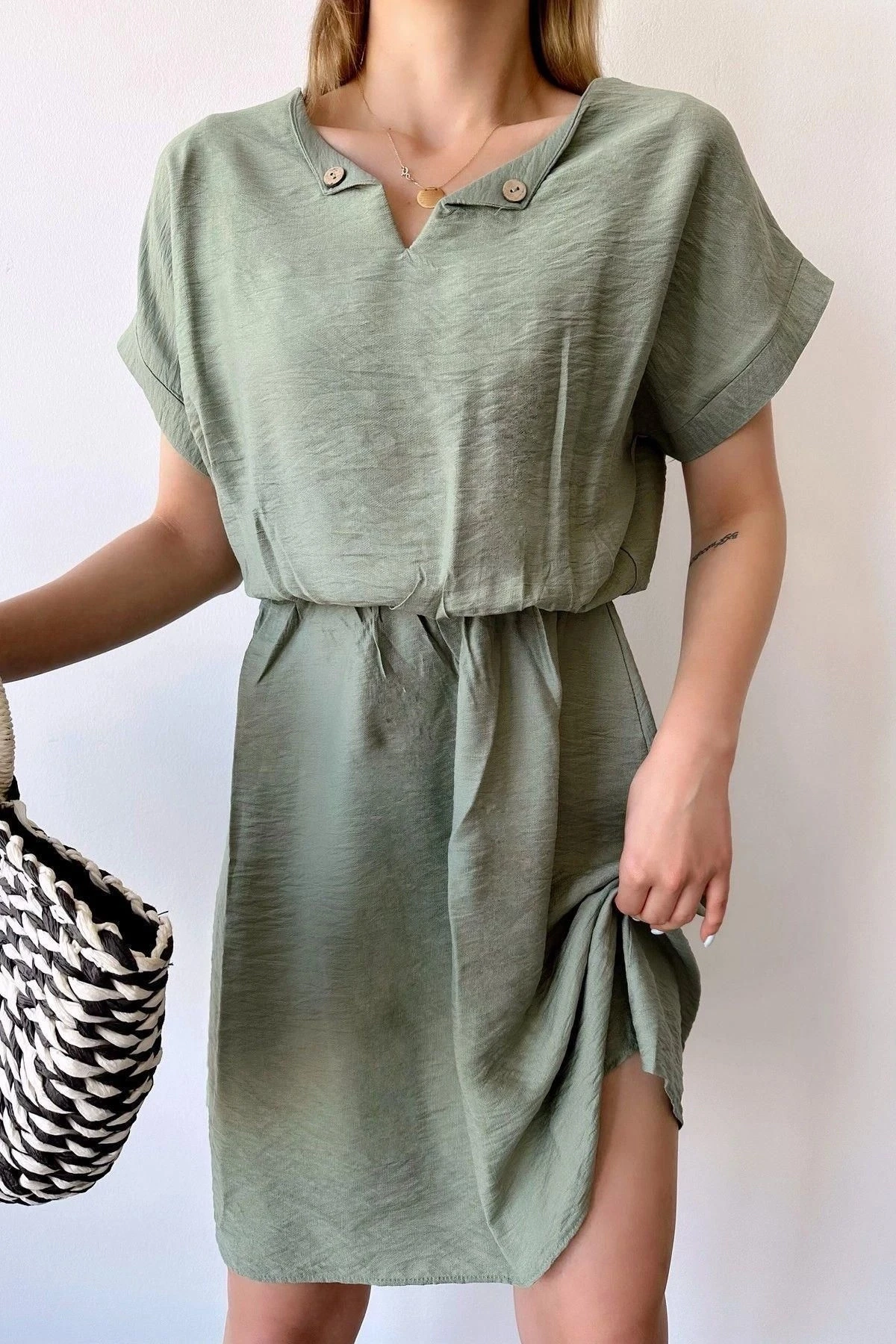 Kadın Haki Kısa Kol, Kalp Yaka, Dokulu Desen, Bele Oturan, Aerobin Lastikli Bel Midi Elbise